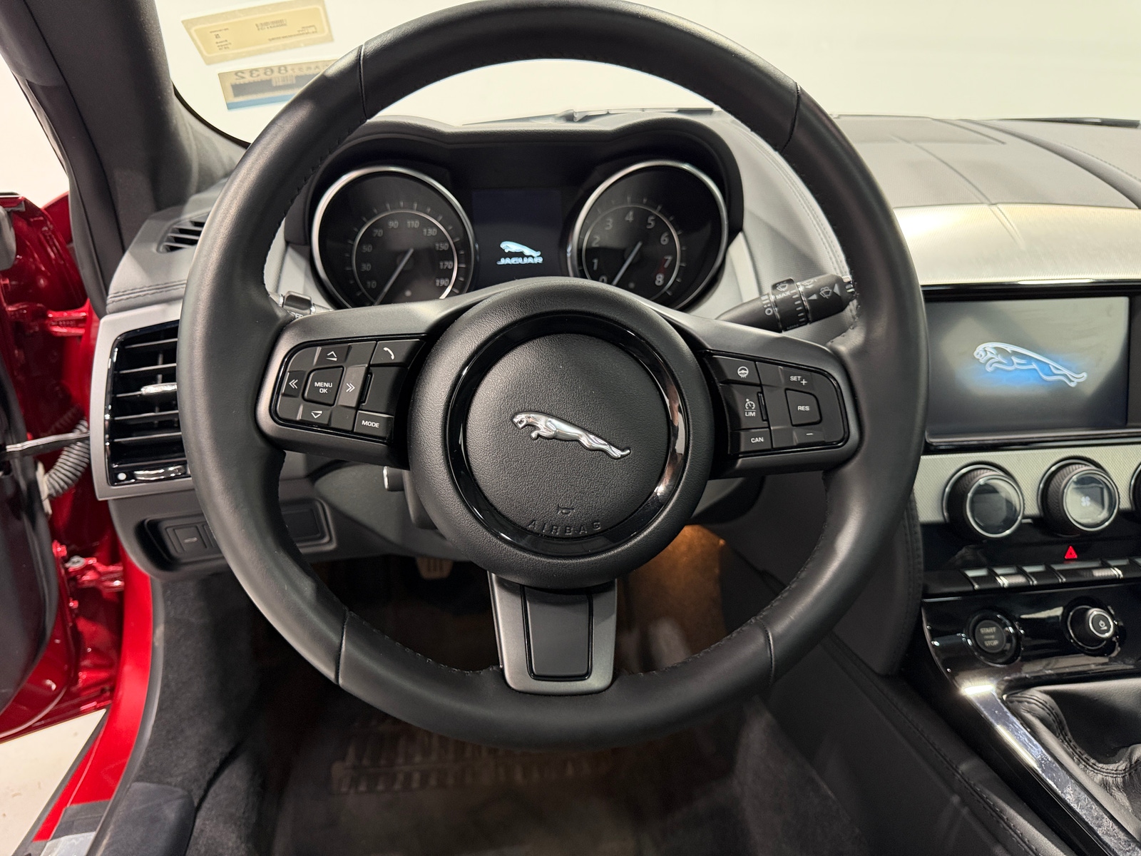 Thumbnail: 2016 Jaguar F-Type - 3
