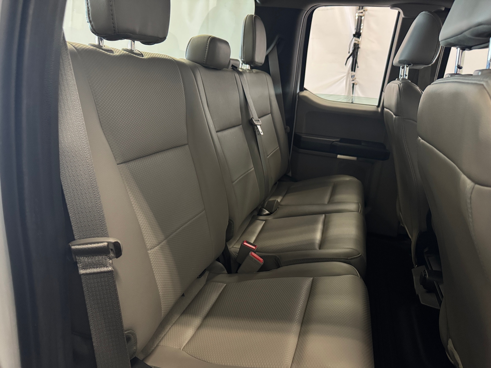Thumbnail: 2019 Ford Econoline - 6