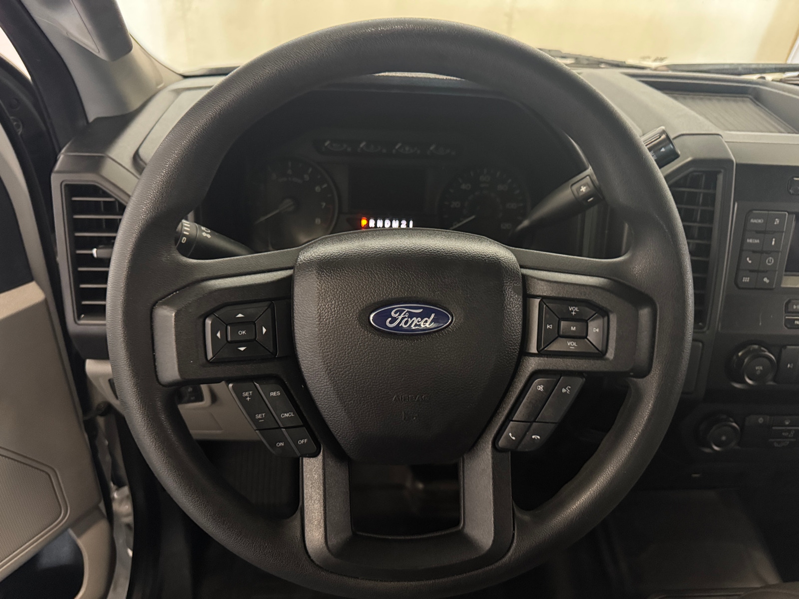 Thumbnail: 2019 Ford Econoline - 5