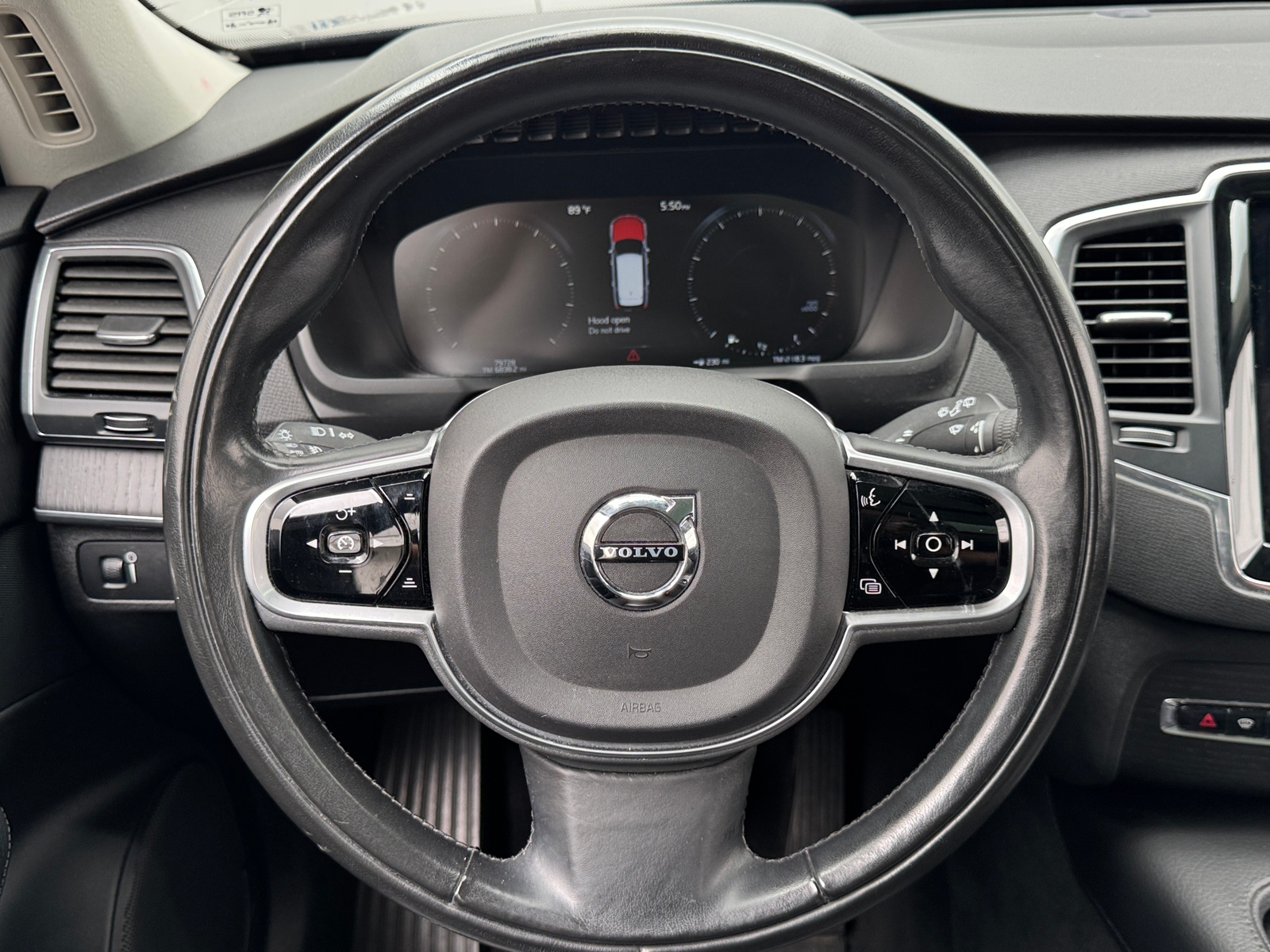 Thumbnail: 2020 Volvo XC90 - 4