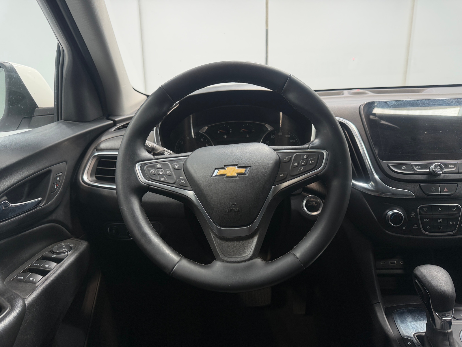 Thumbnail: 2023 Chevrolet Equinox - 5