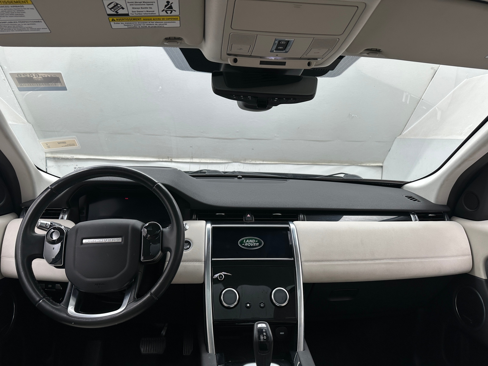 Thumbnail: 2020 Land Rover Discovery Sport - 3