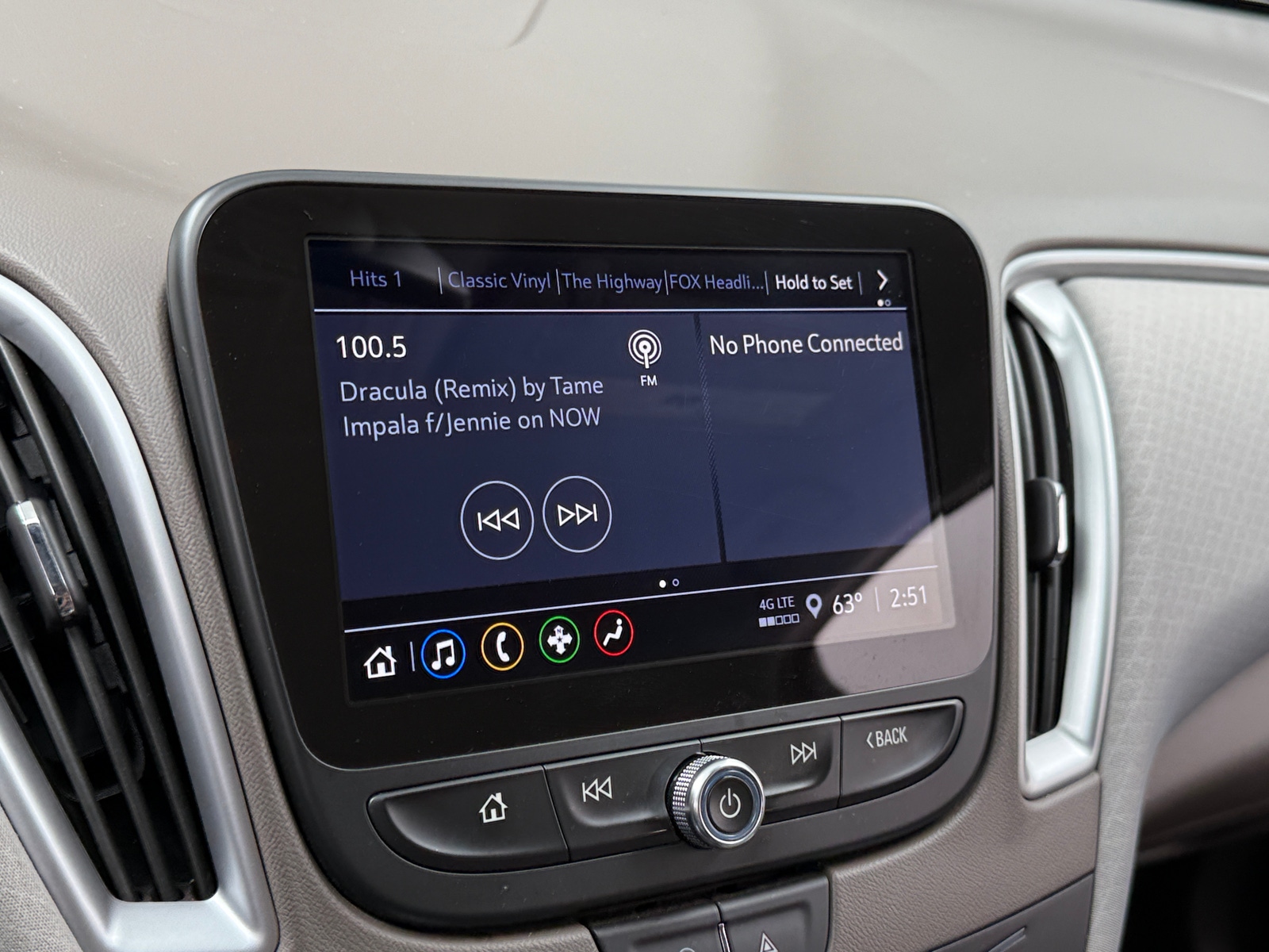 Thumbnail: 2024 Chevrolet Malibu - 4