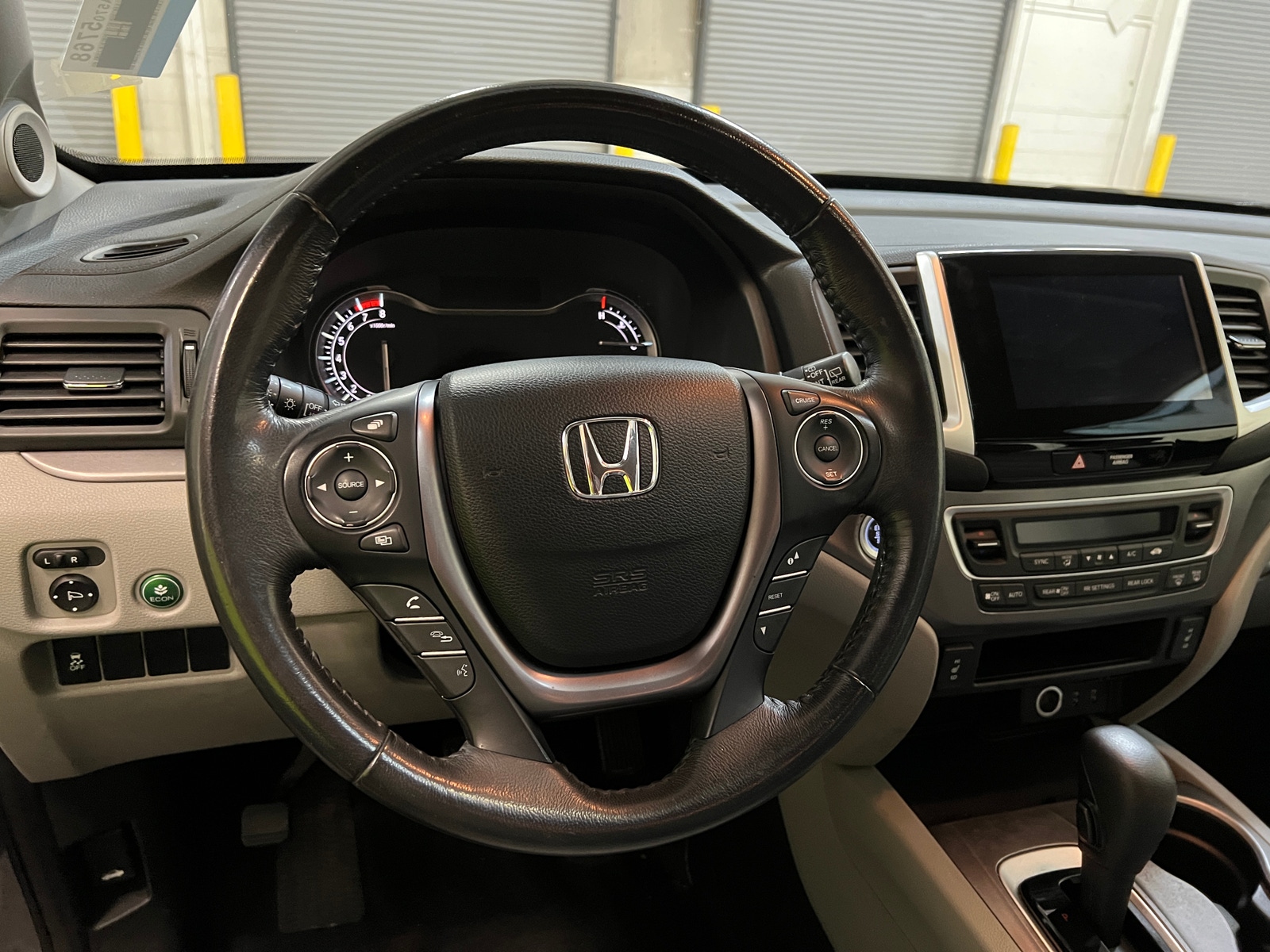 Thumbnail: 2016 Honda Pilot - 5