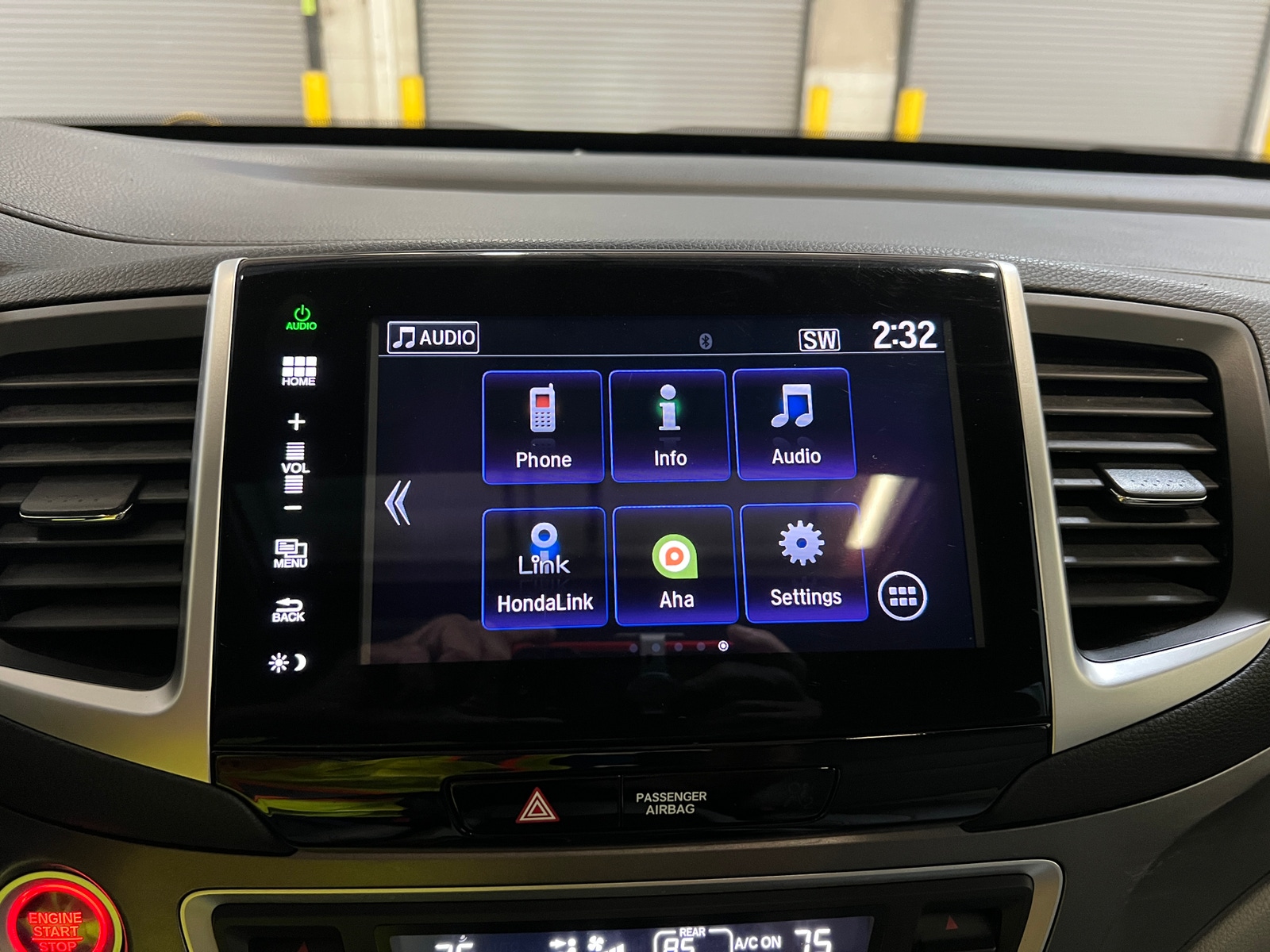 Thumbnail: 2016 Honda Pilot - 4