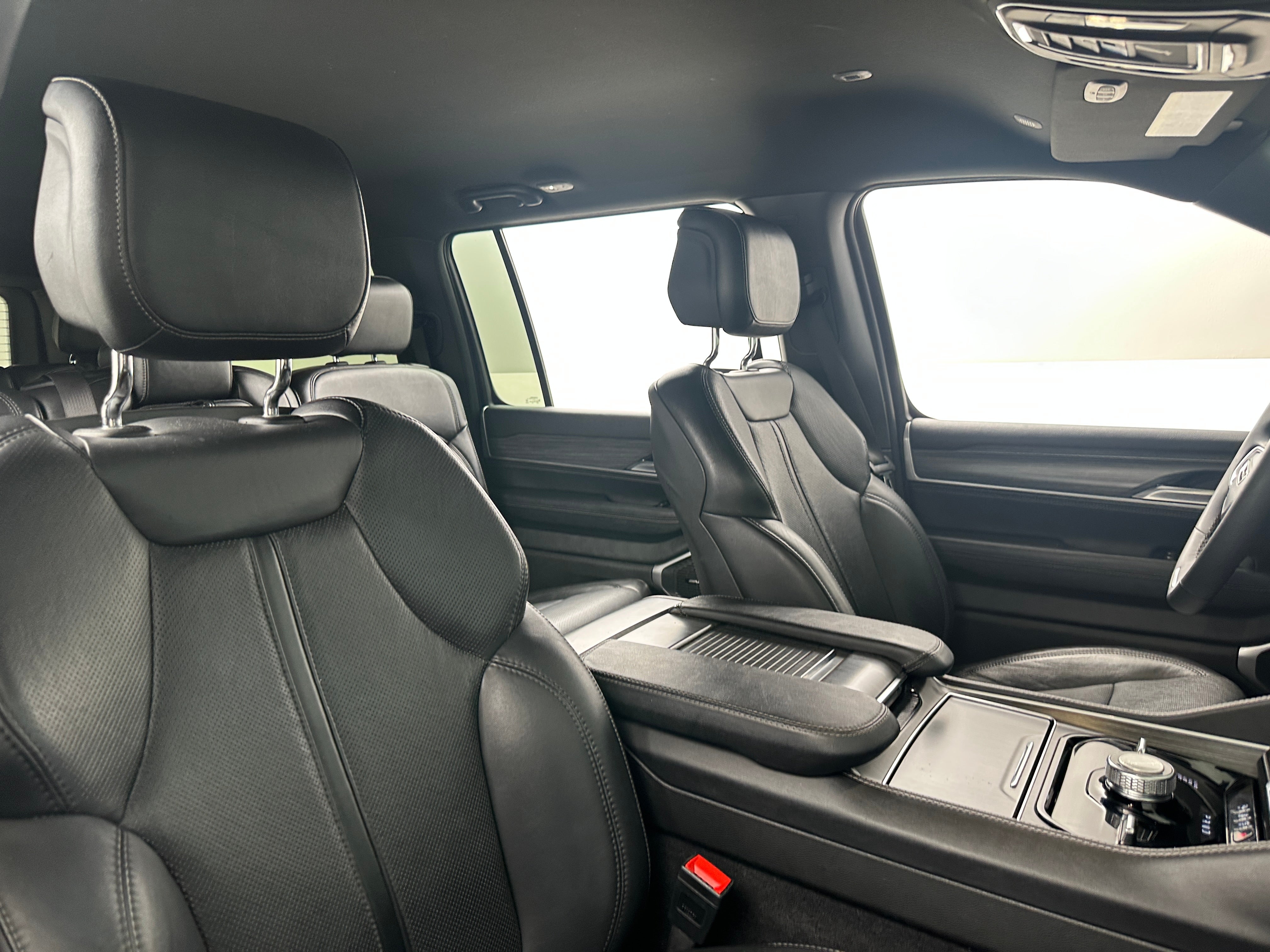 2024 Jeep Wagoneer L