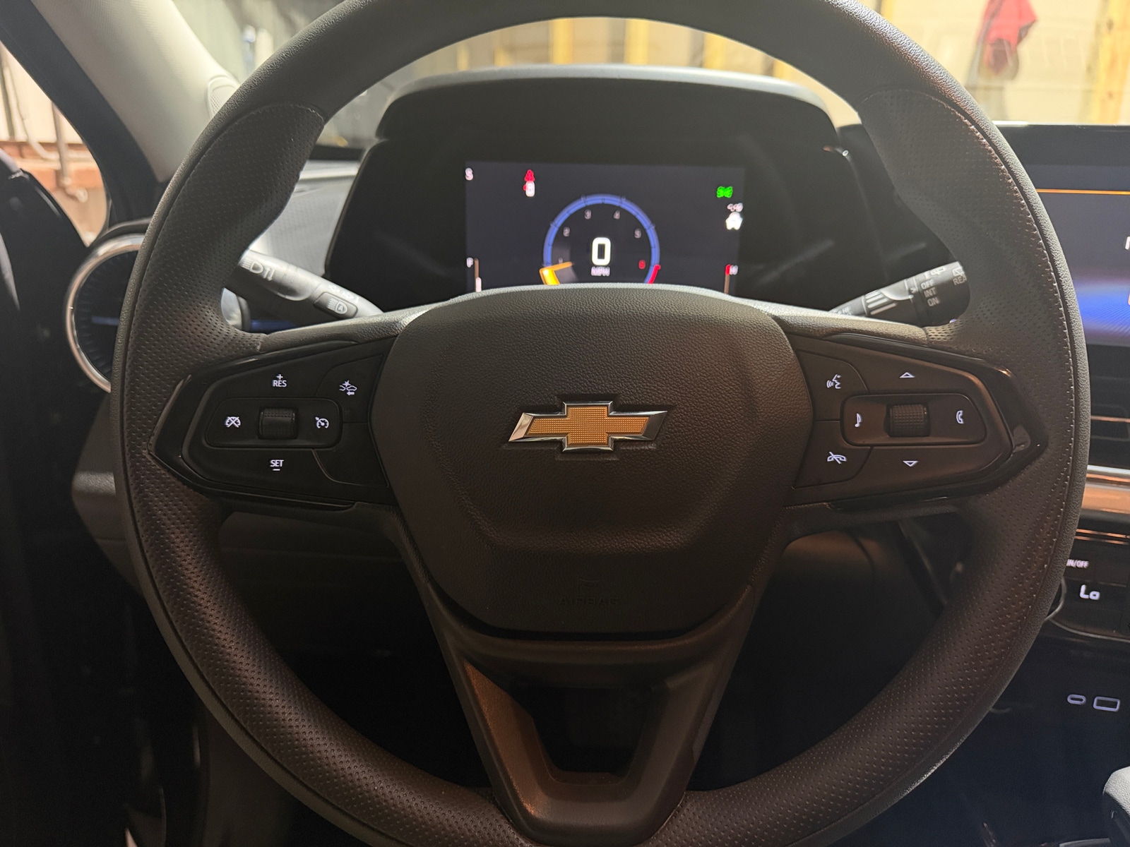 Thumbnail: 2025 Chevrolet Trax - 4