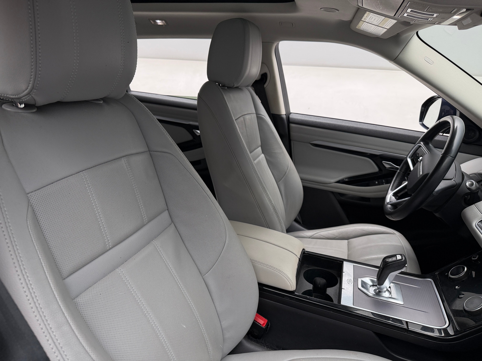 Thumbnail: 2021 Land Rover Range Rover Evoque - 2
