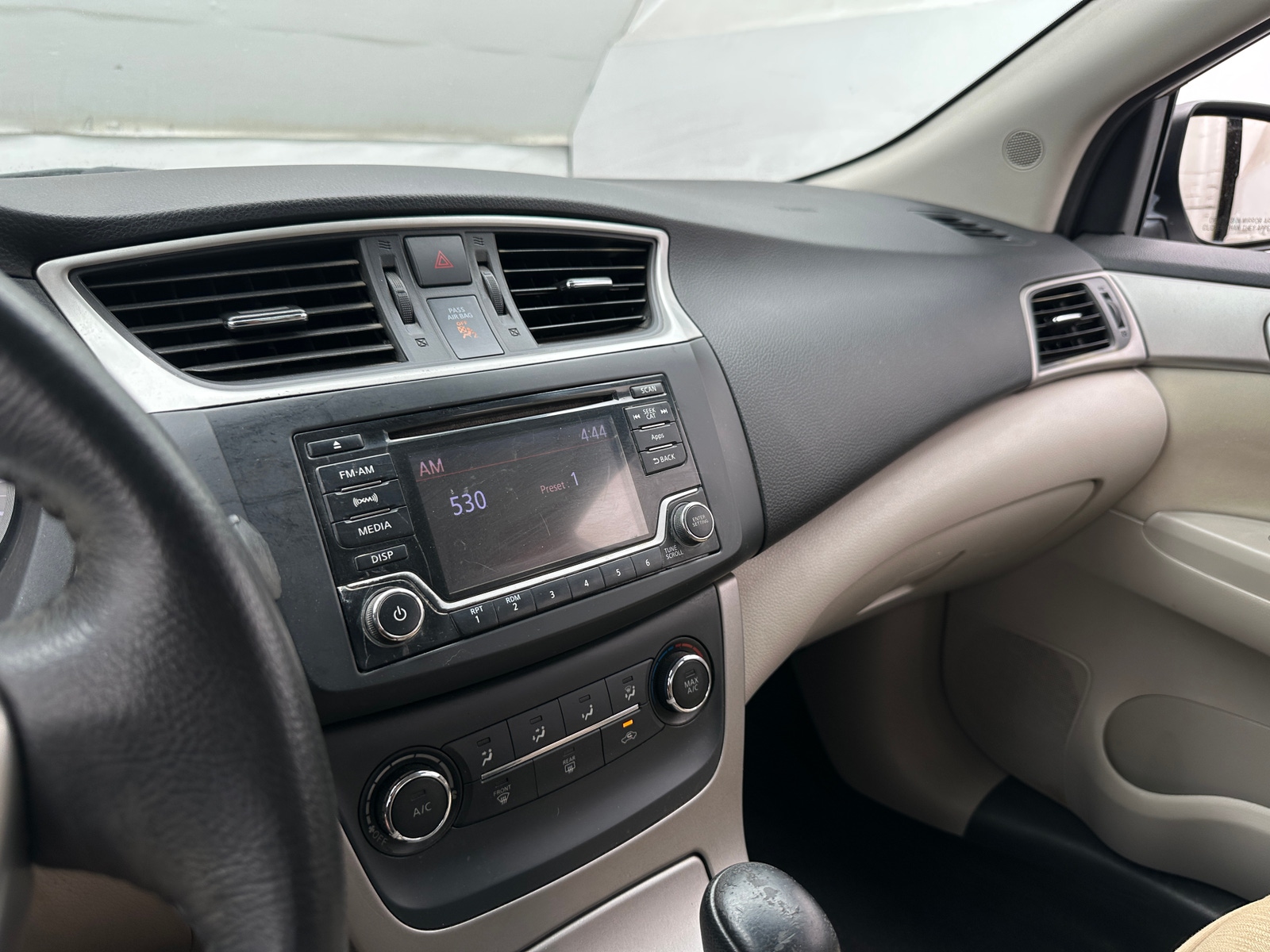 Thumbnail: 2015 Nissan Sentra - 4