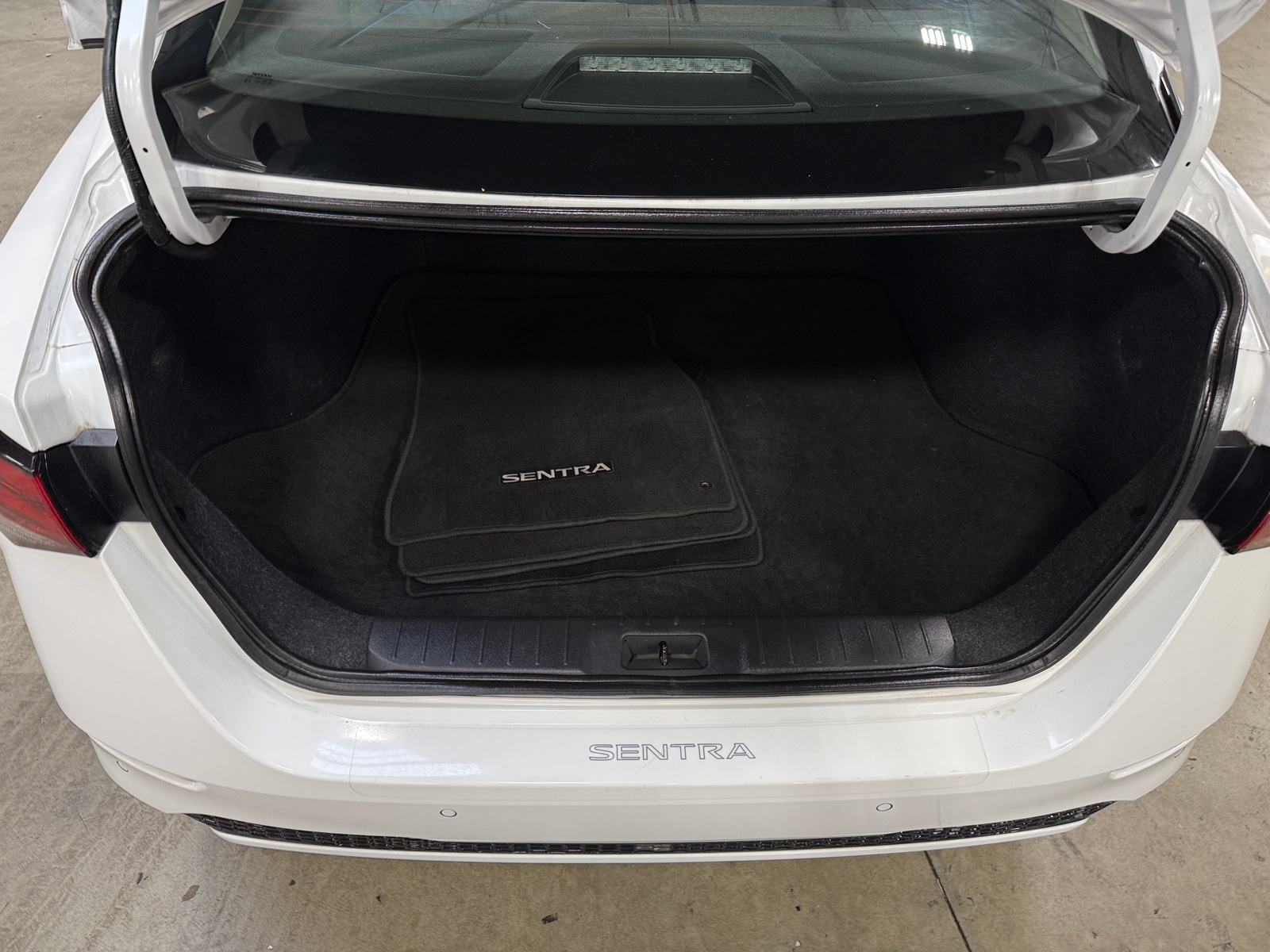 Thumbnail: 2022 Nissan Sentra - 7