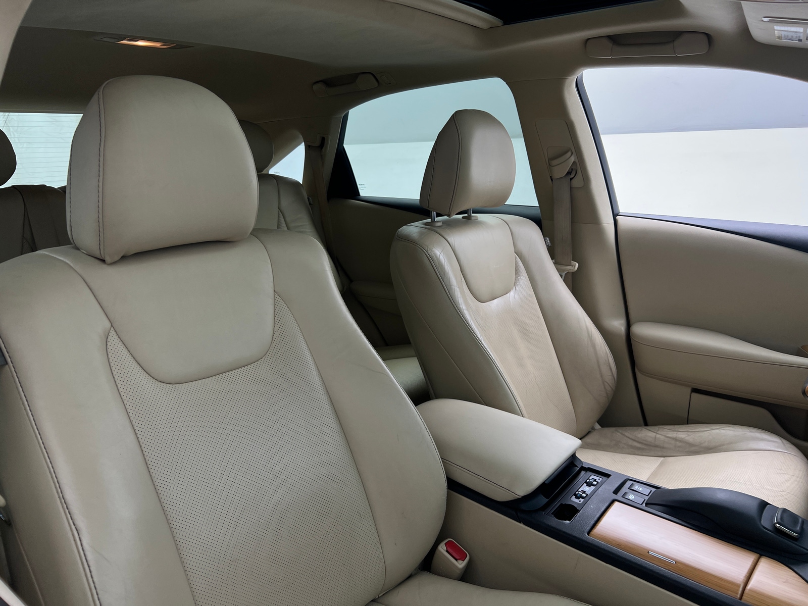 Thumbnail: 2015 Lexus RX - 2