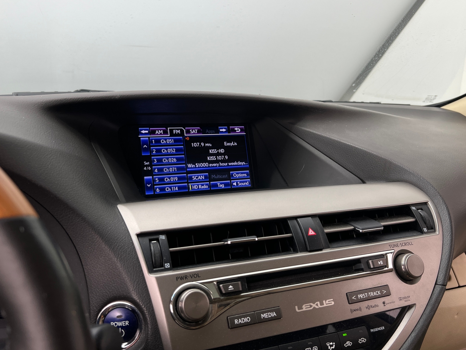 Thumbnail: 2015 Lexus RX - 4