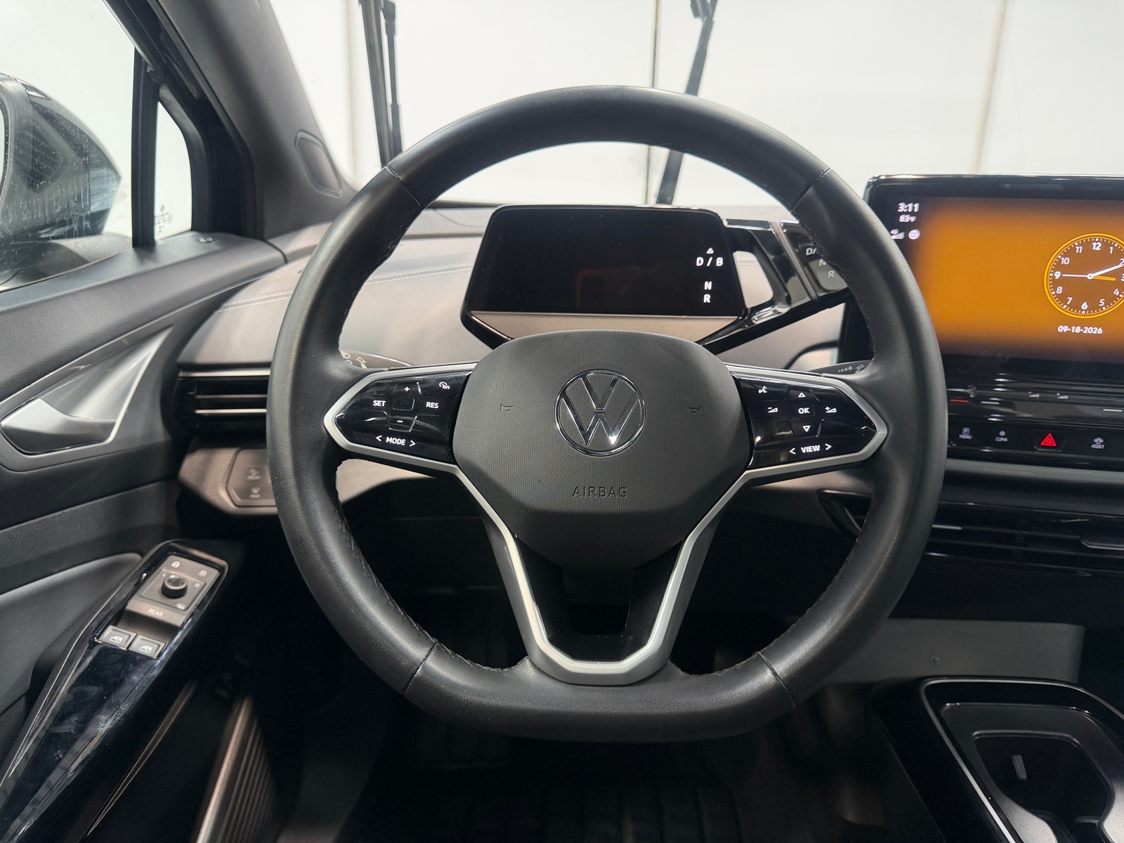 Thumbnail: 2023 Volkswagen ID.4 - 4
