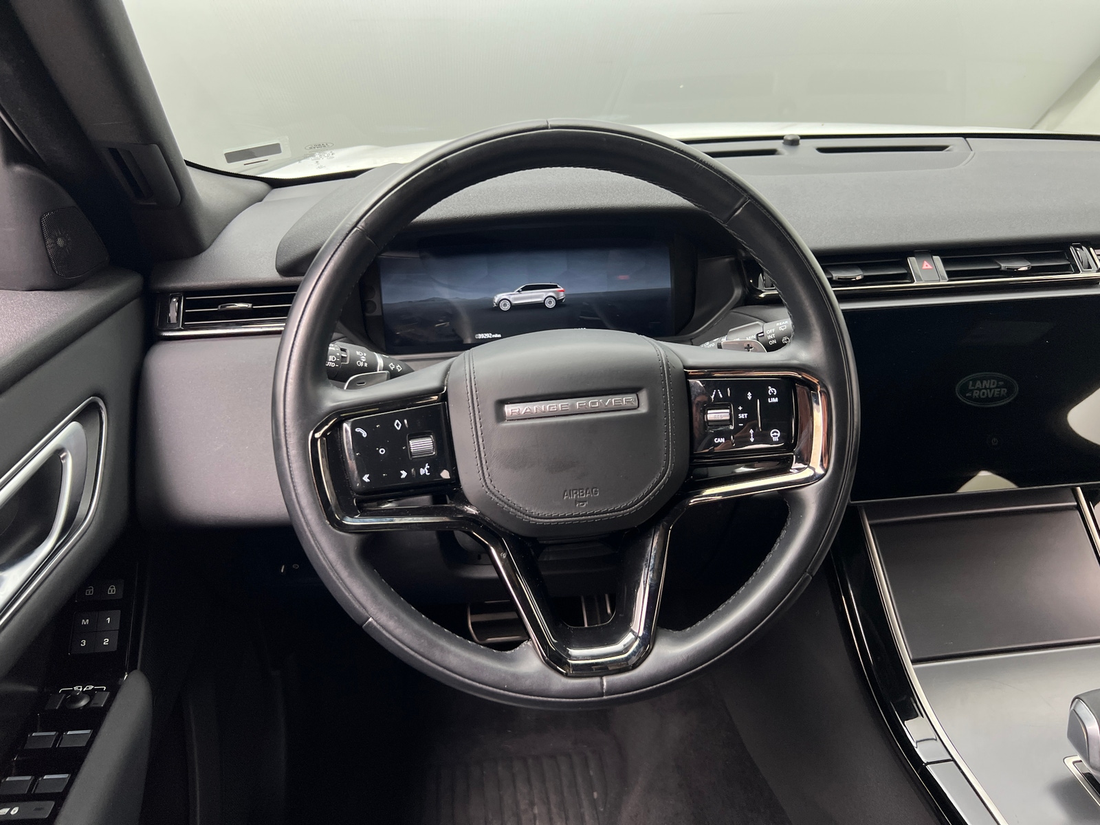 Thumbnail: 2025 Land Rover Range Rover Velar - 5