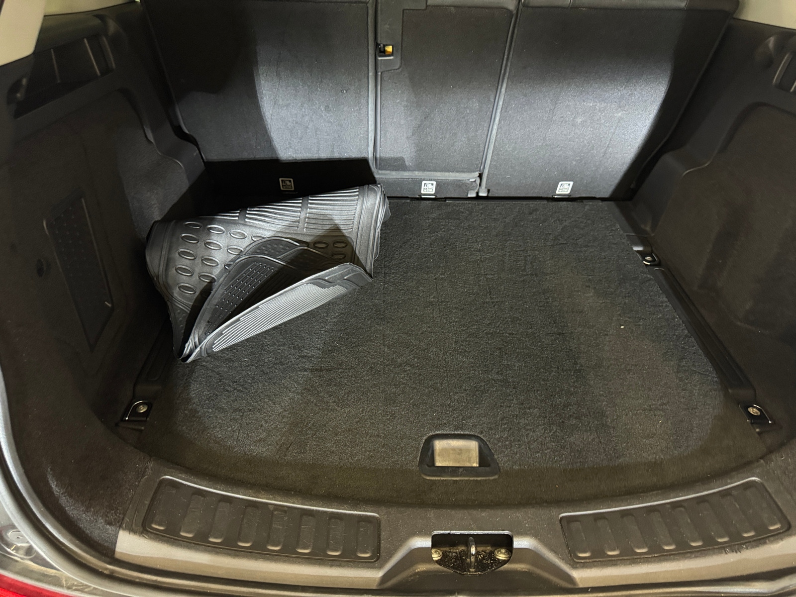 Thumbnail: 2018 Land Rover Discovery Sport - 7