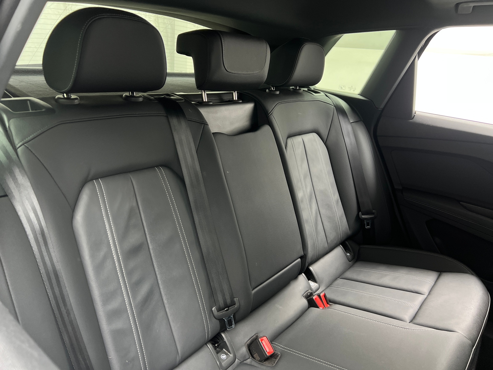 Thumbnail: 2023 Audi Q4 e-tron - 5