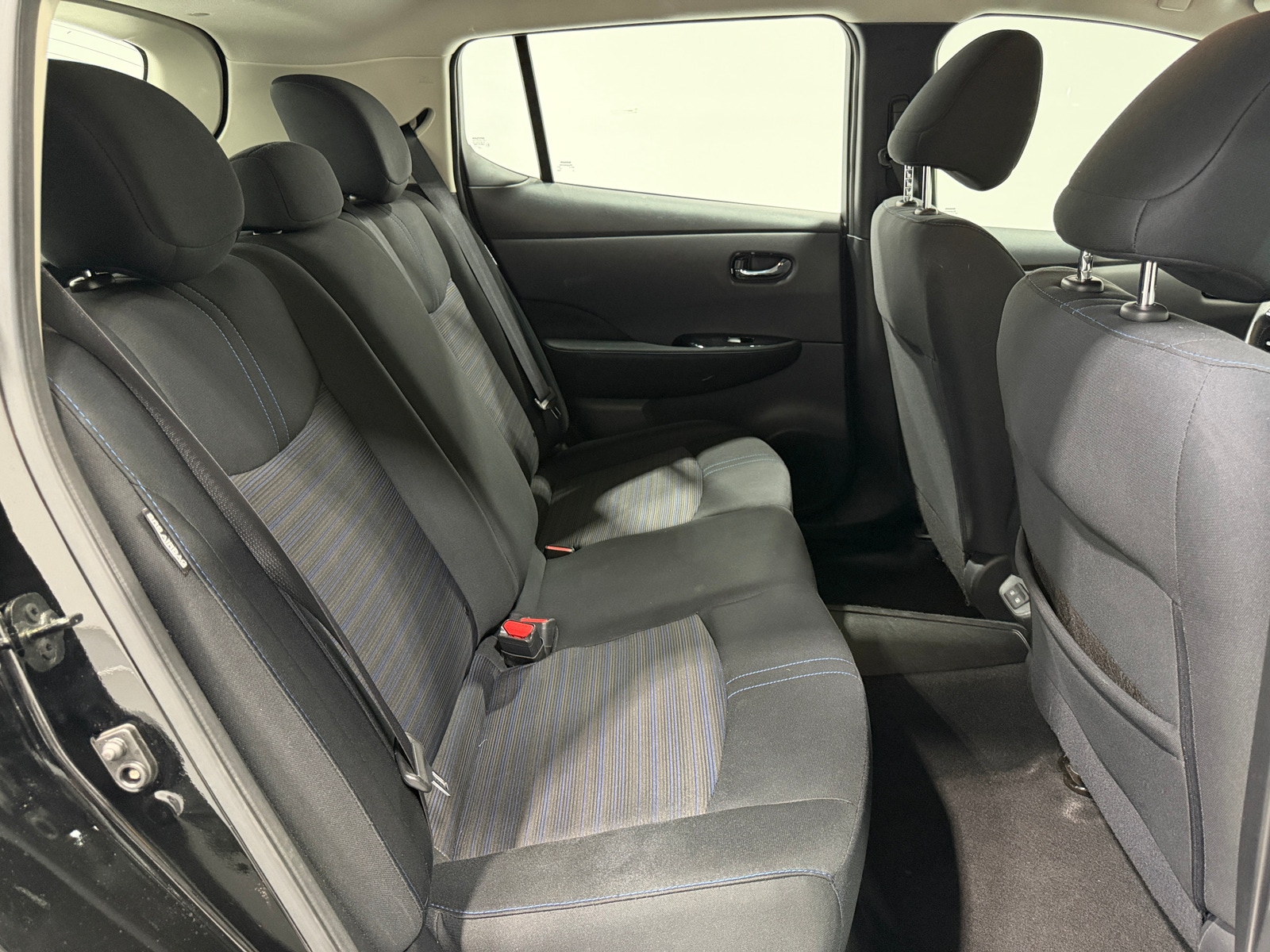 Thumbnail: 2020 Nissan Leaf - 6