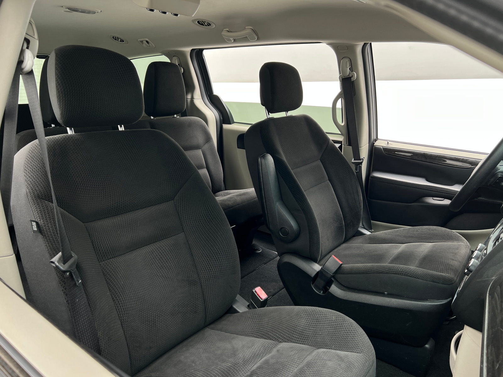 Thumbnail: 2018 Dodge Grand Caravan - 2