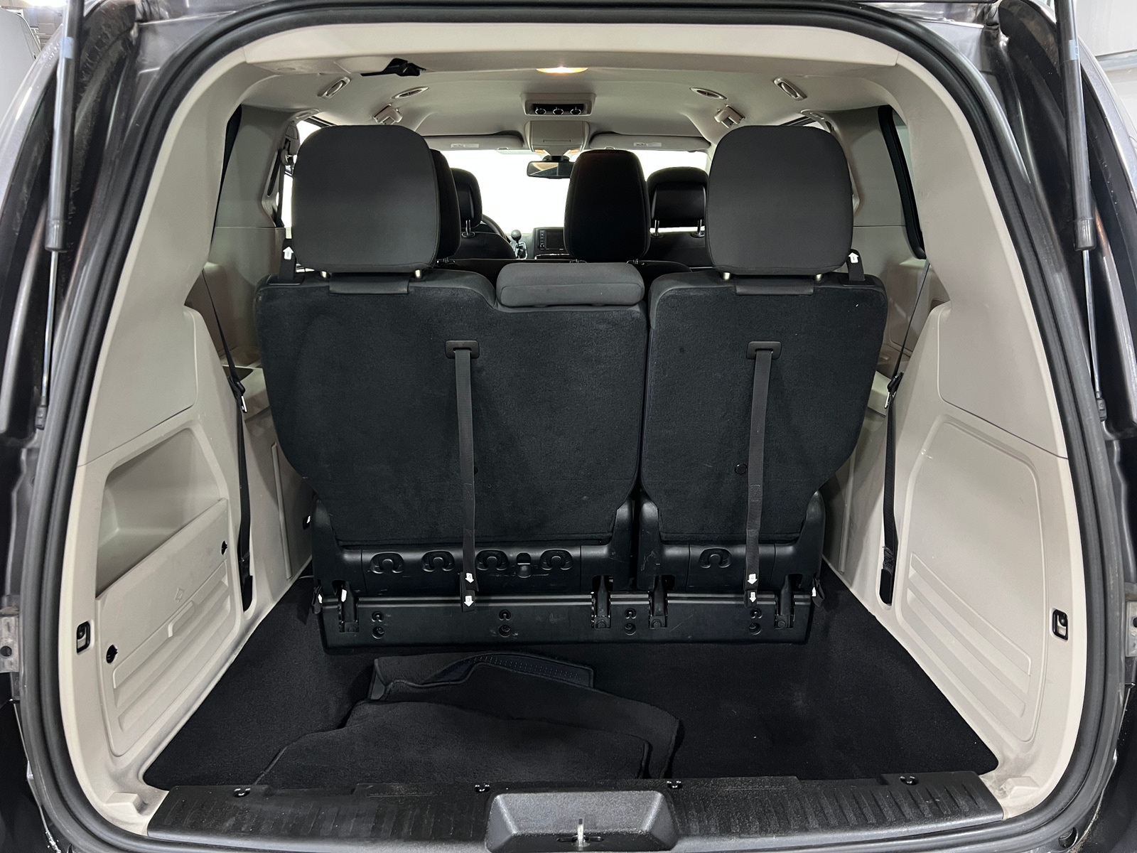 Thumbnail: 2018 Dodge Grand Caravan - 7