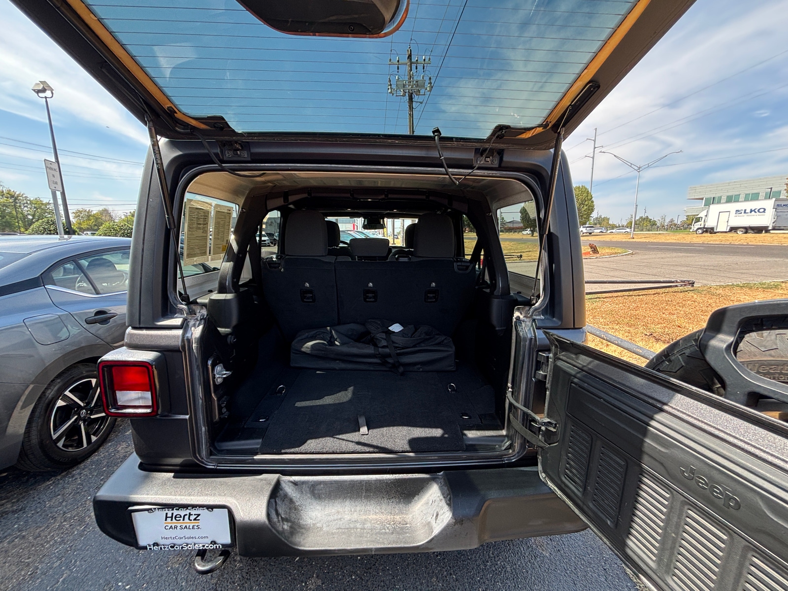 Thumbnail: 2025 Jeep Wrangler - 5