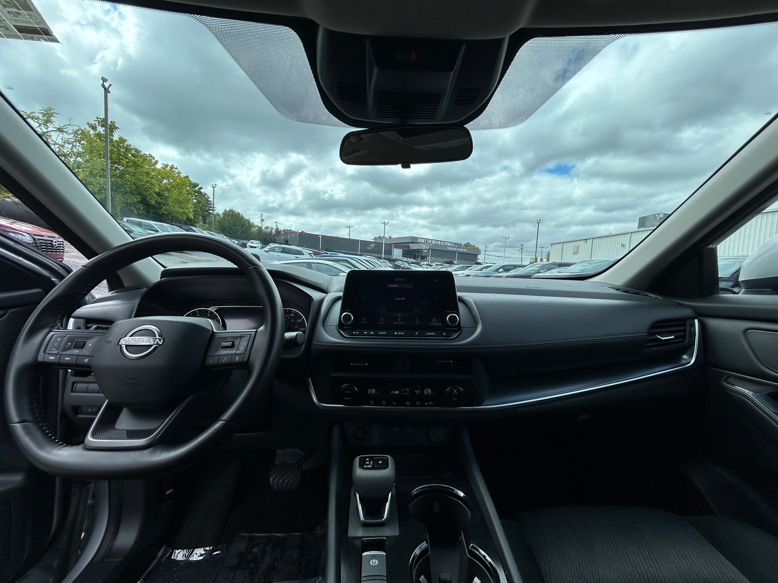 Thumbnail: 2025 Nissan Rogue - 3