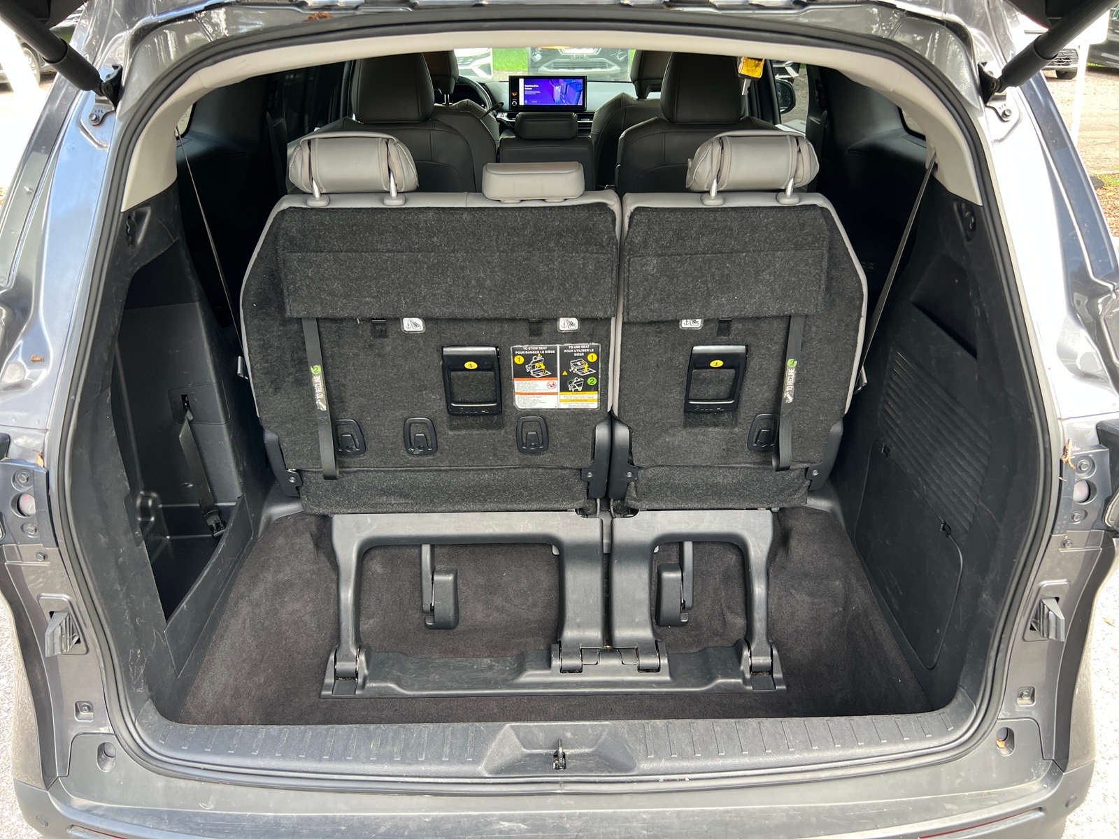 Thumbnail: 2025 Toyota Sienna - 7