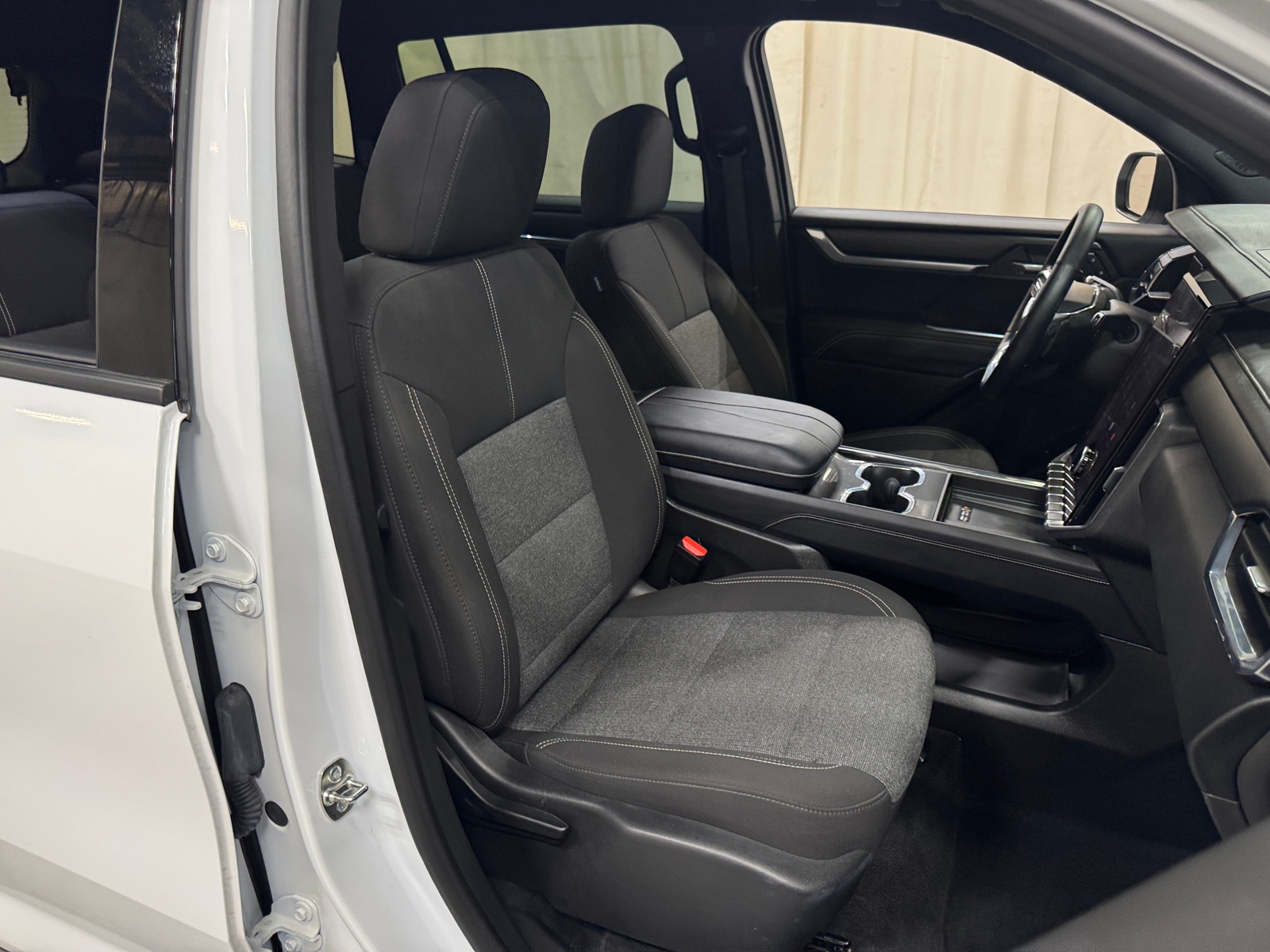 Thumbnail: 2026 GMC Acadia - 2