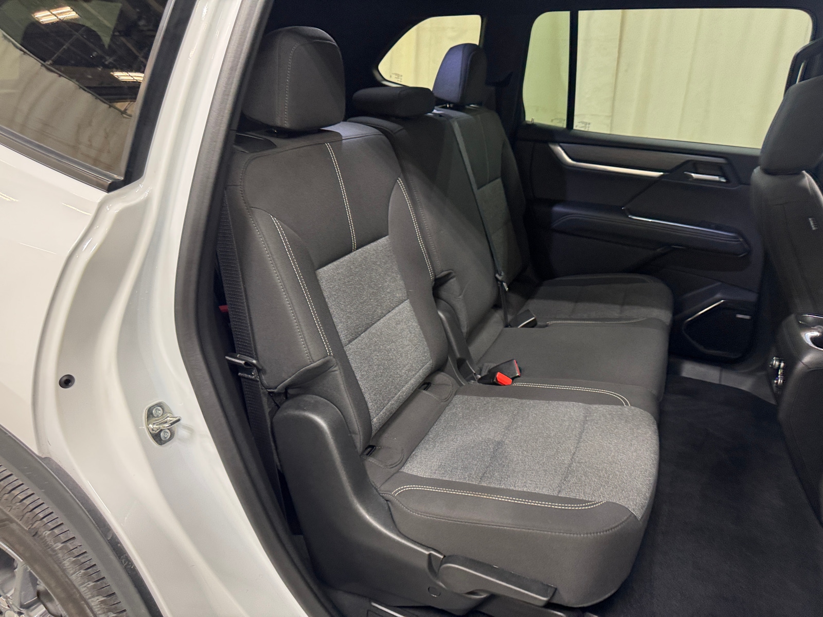 Thumbnail: 2026 GMC Acadia - 6