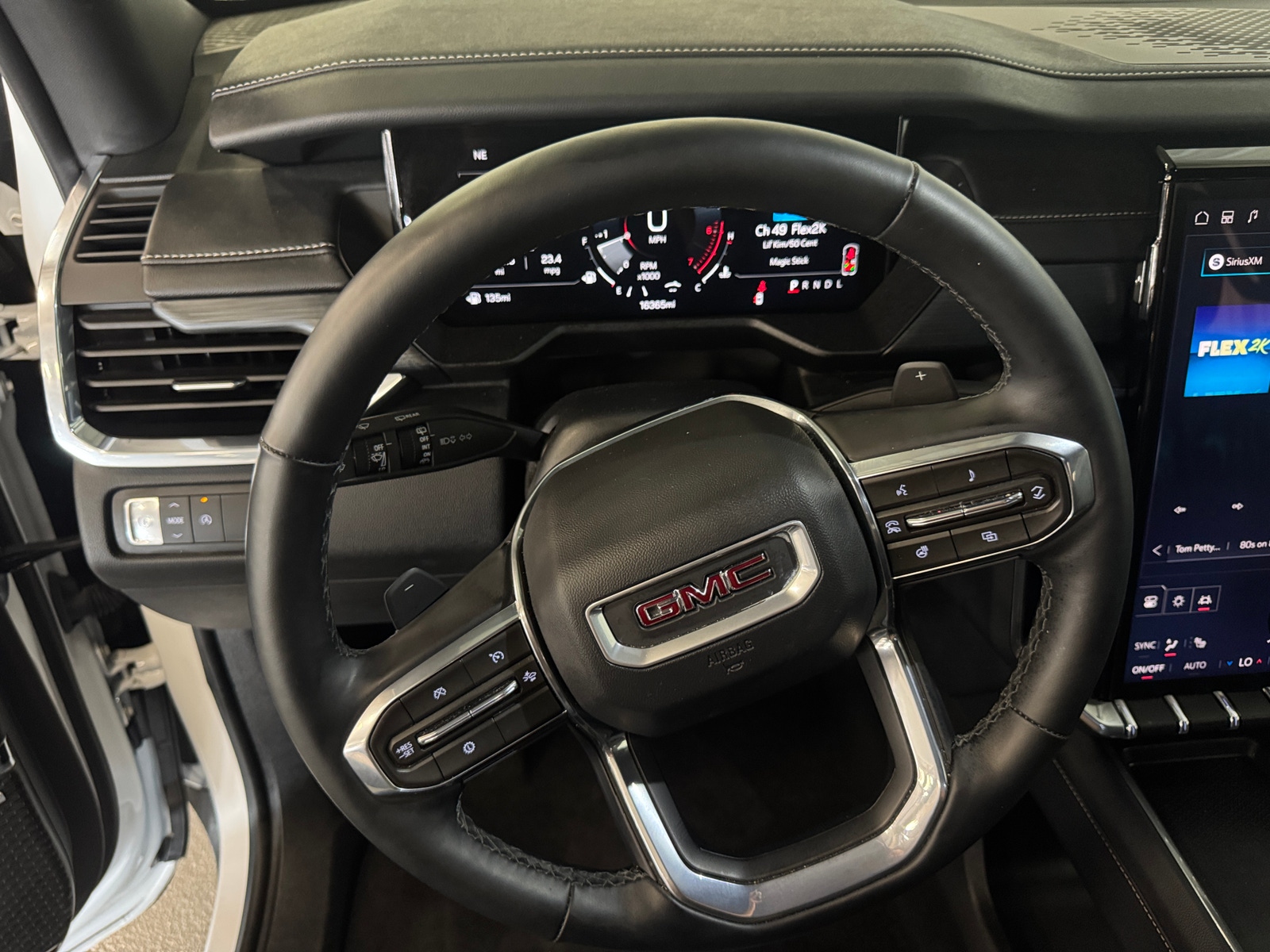 Thumbnail: 2026 GMC Acadia - 5
