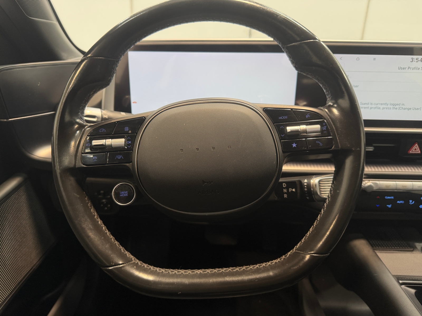 Thumbnail: 2023 Hyundai Ioniq 6 - 4