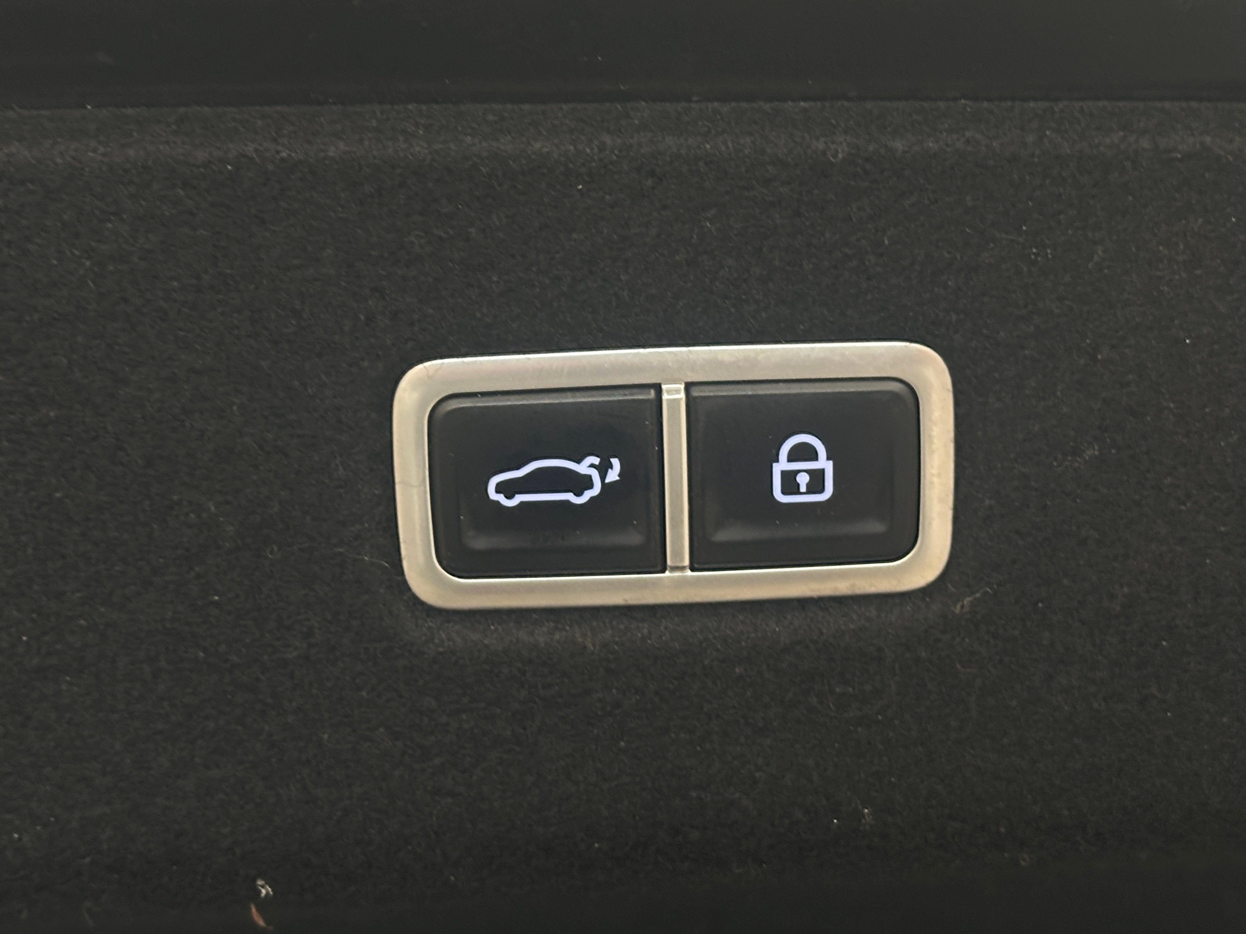 Used 2023 Hyundai IONIQ 6 SEL with VIN KMHM34AA2PA023934 for sale in Oak Creek, WI