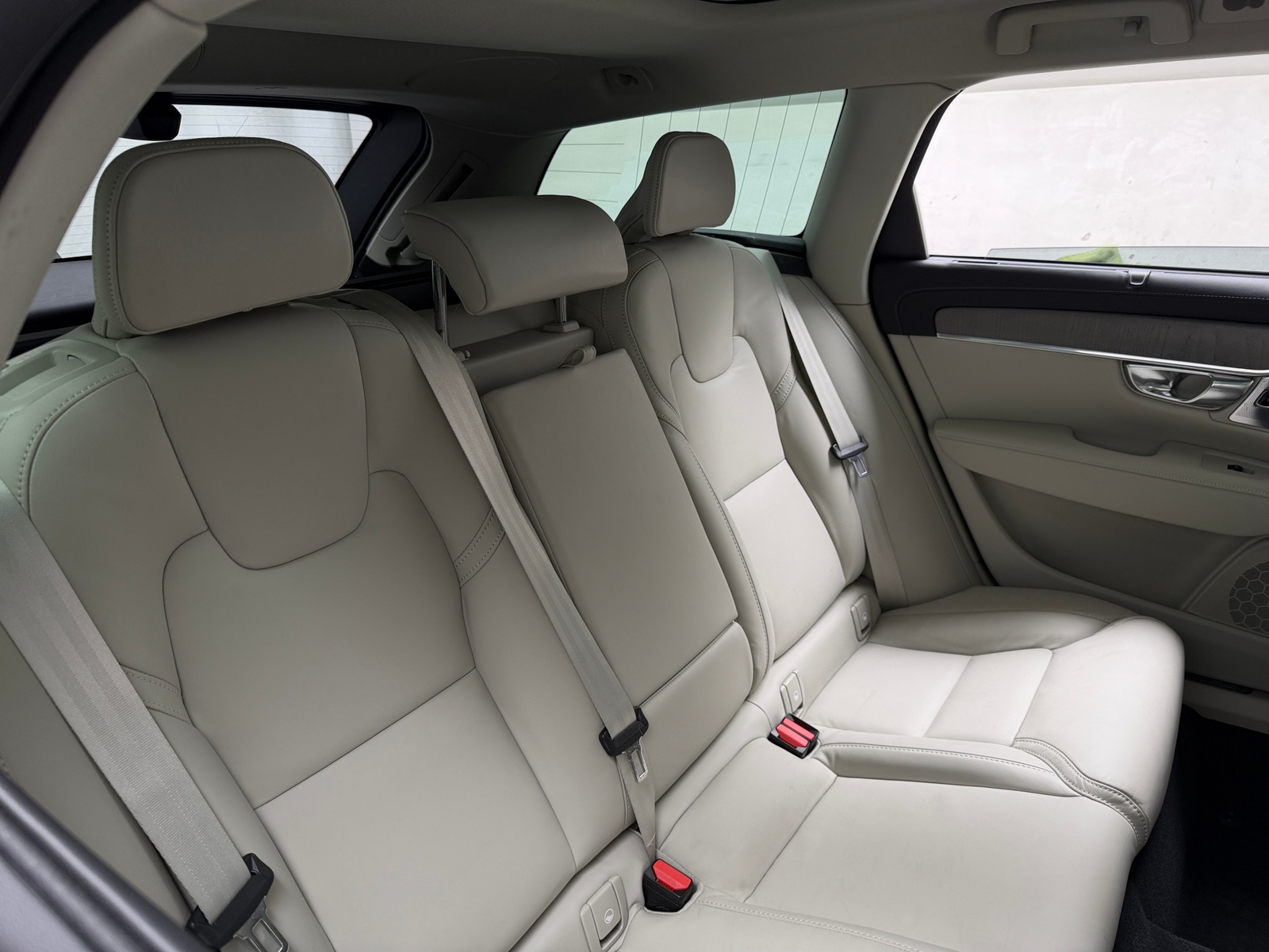 Thumbnail: 2025 Volvo V90 - 5