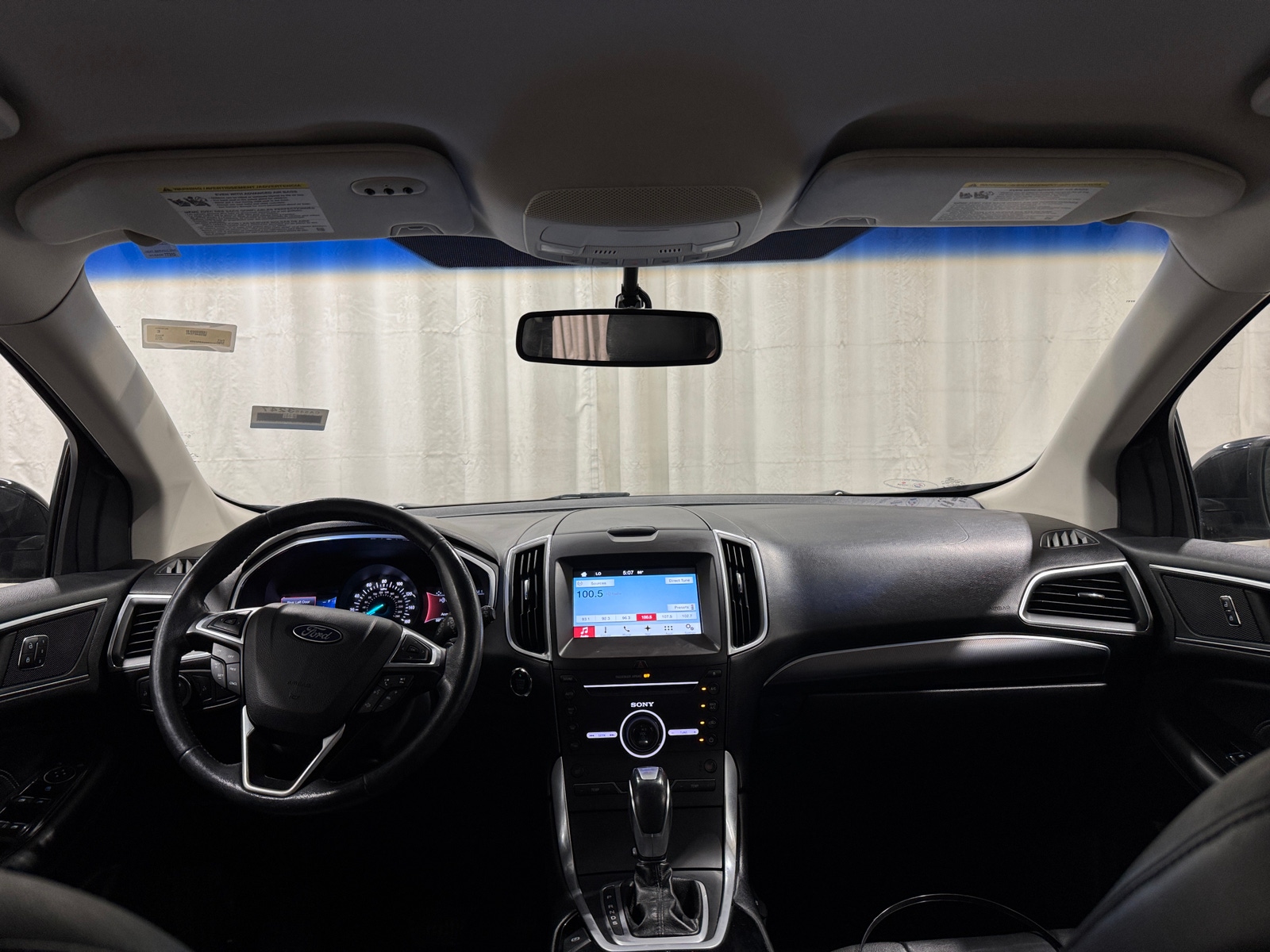 Thumbnail: 2016 Ford Edge - 2