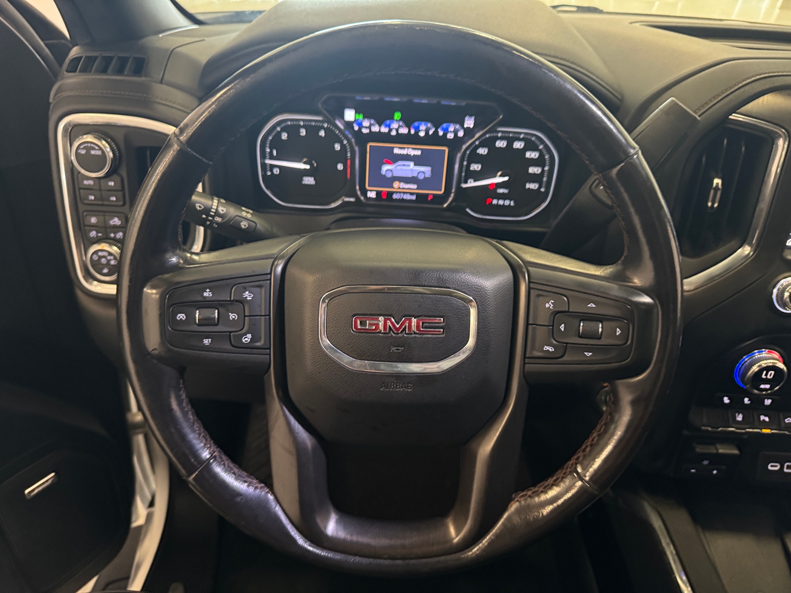 Thumbnail: 2022 GMC Sierra 2500 - 4