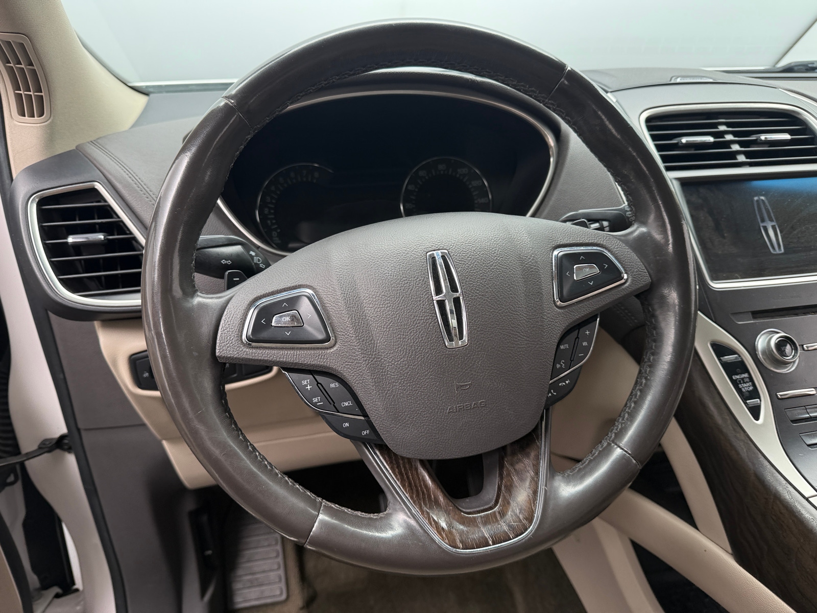 Thumbnail: 2018 Lincoln MKX - 4