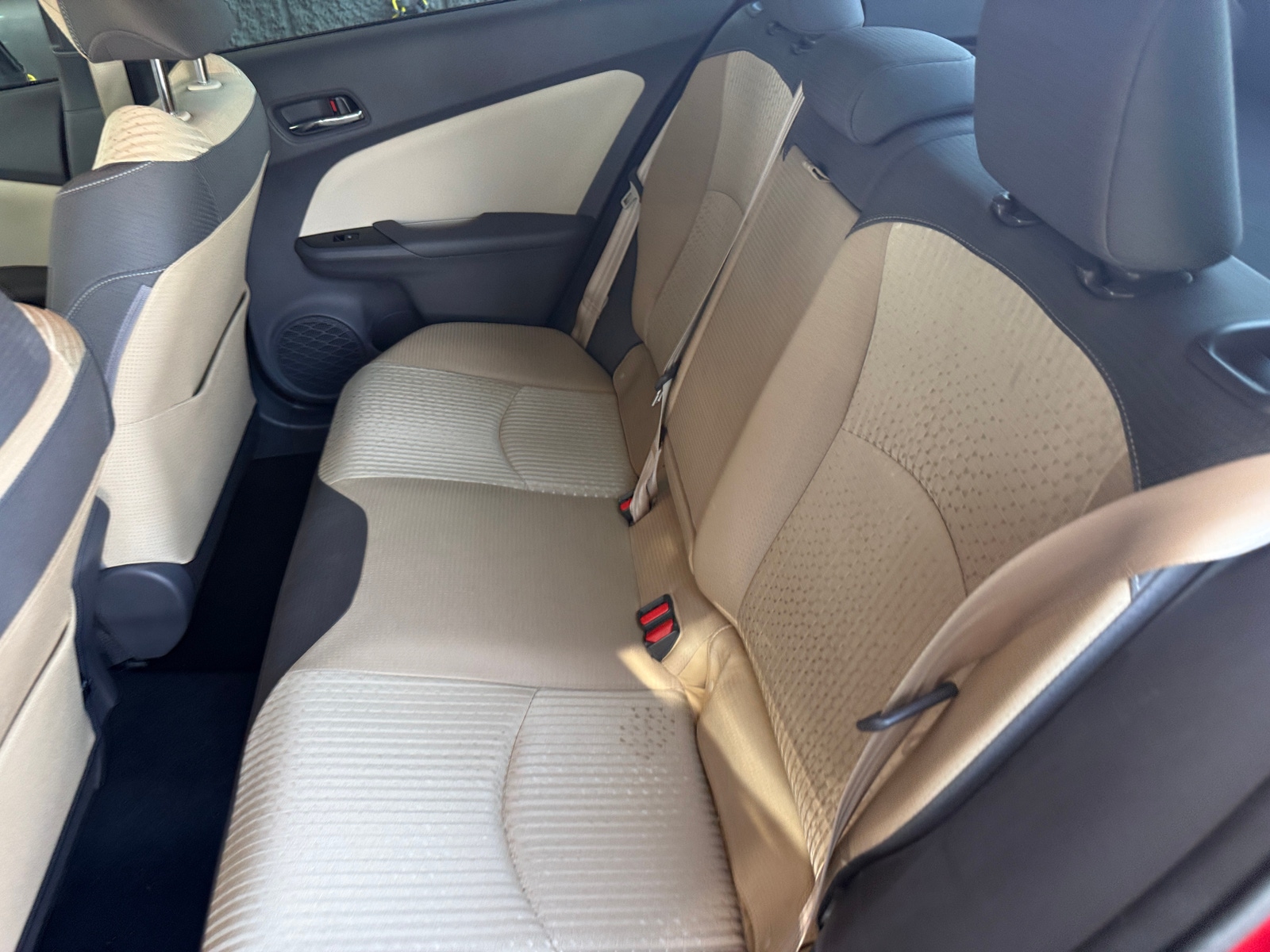 Thumbnail: 2016 Toyota Prius - 6