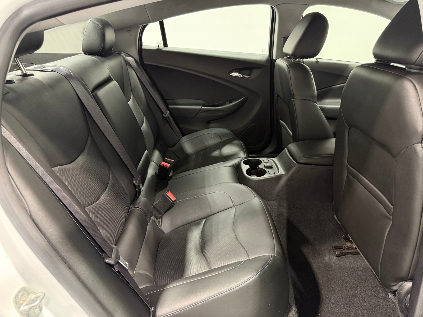 Thumbnail: 2017 Chevrolet Volt - 5