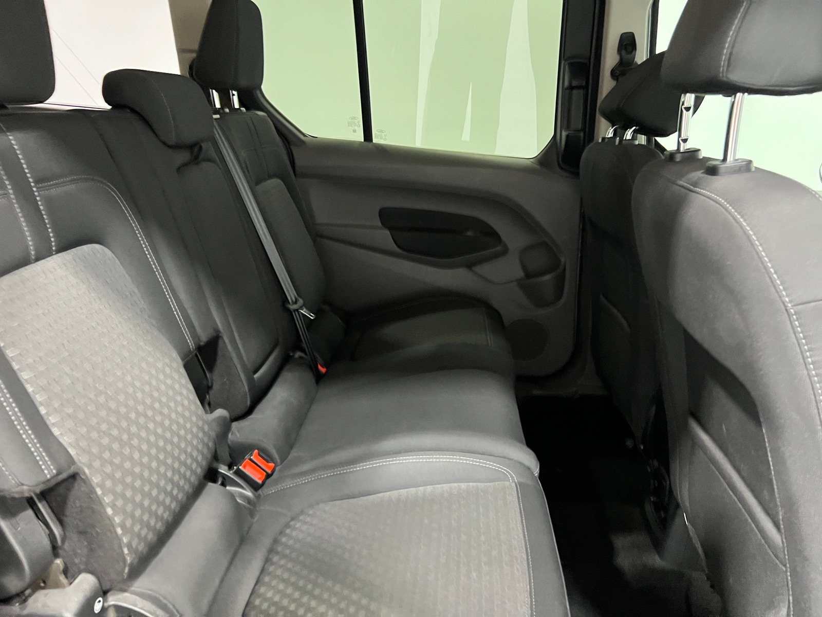 Thumbnail: 2019 Ford Transit Series - 6