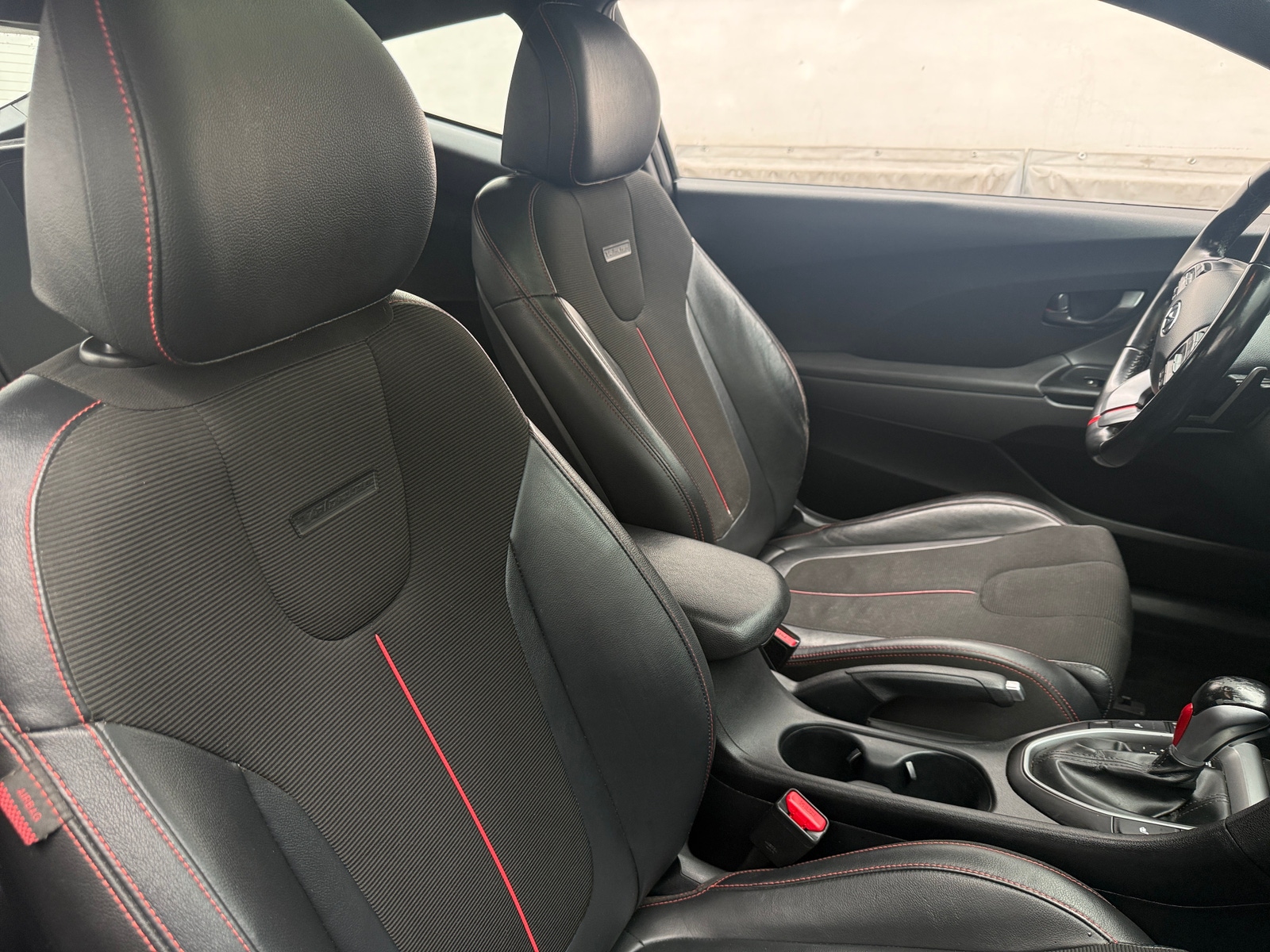 Thumbnail: 2019 Hyundai Veloster - 2