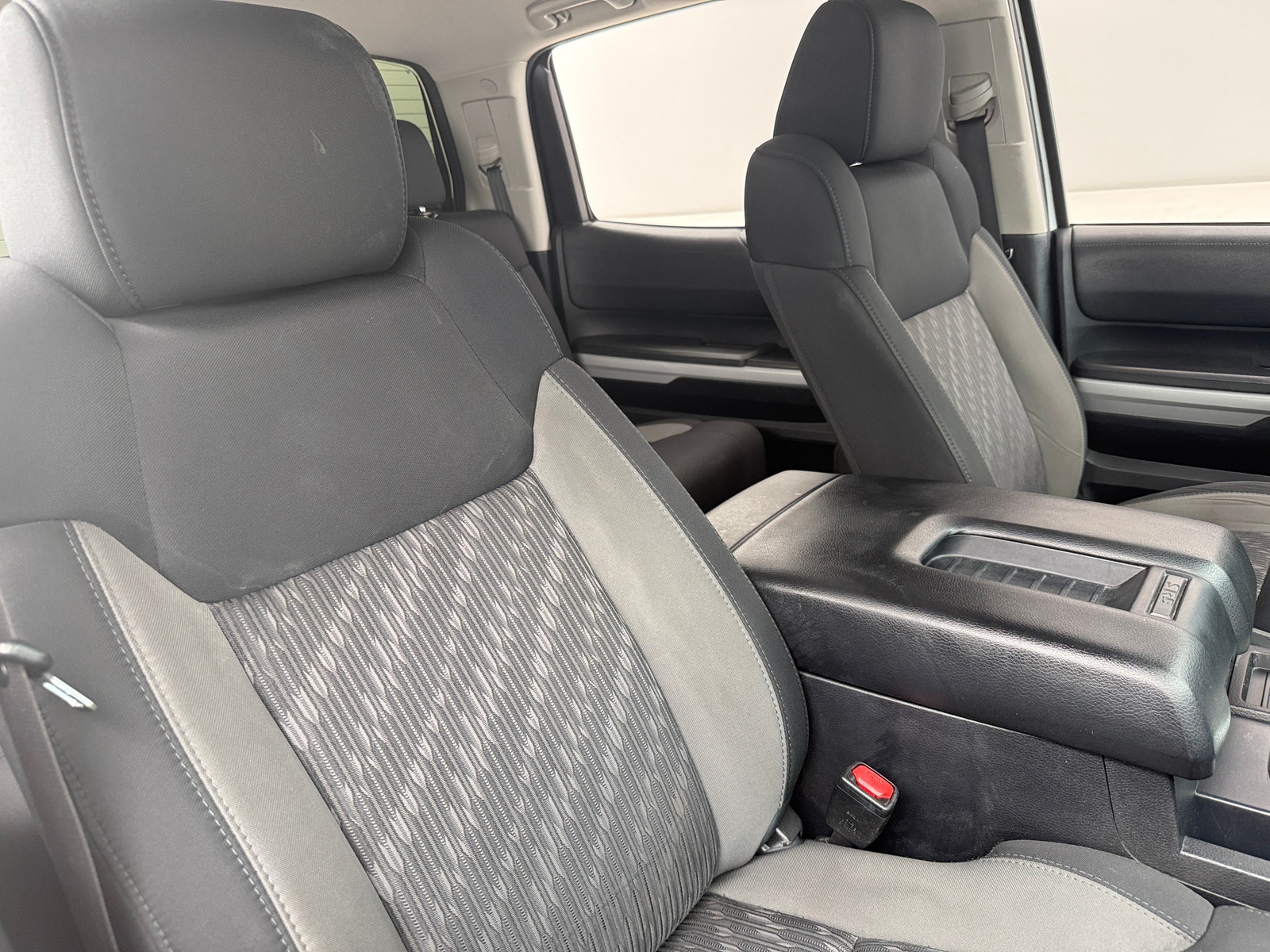 Thumbnail: 2018 Toyota Tundra - 2