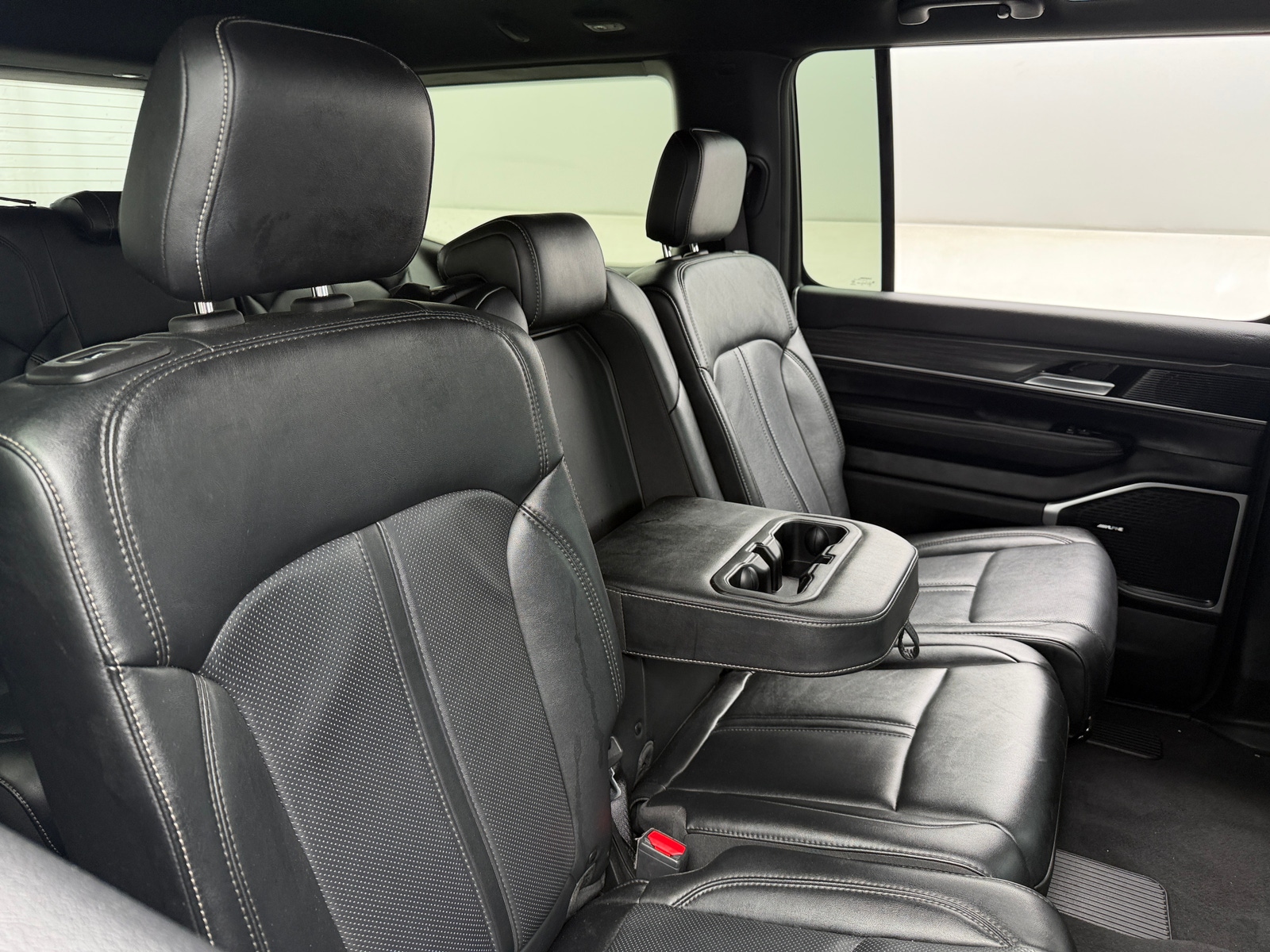 Thumbnail: 2024 Jeep Wagoneer - 5