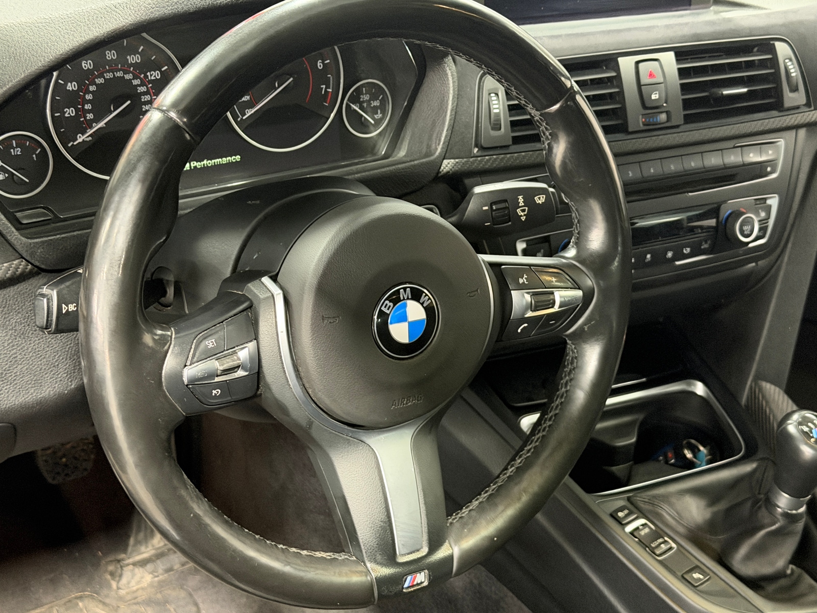 Thumbnail: 2015 BMW 3 Series - 4