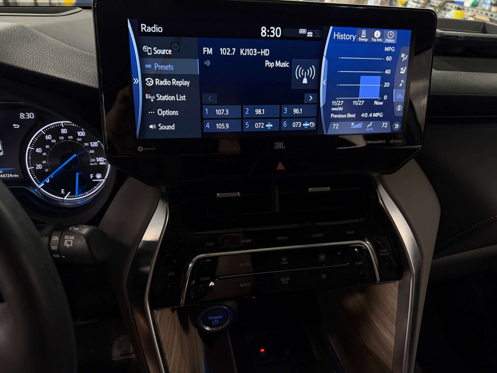 Thumbnail: 2021 Toyota Venza - 3