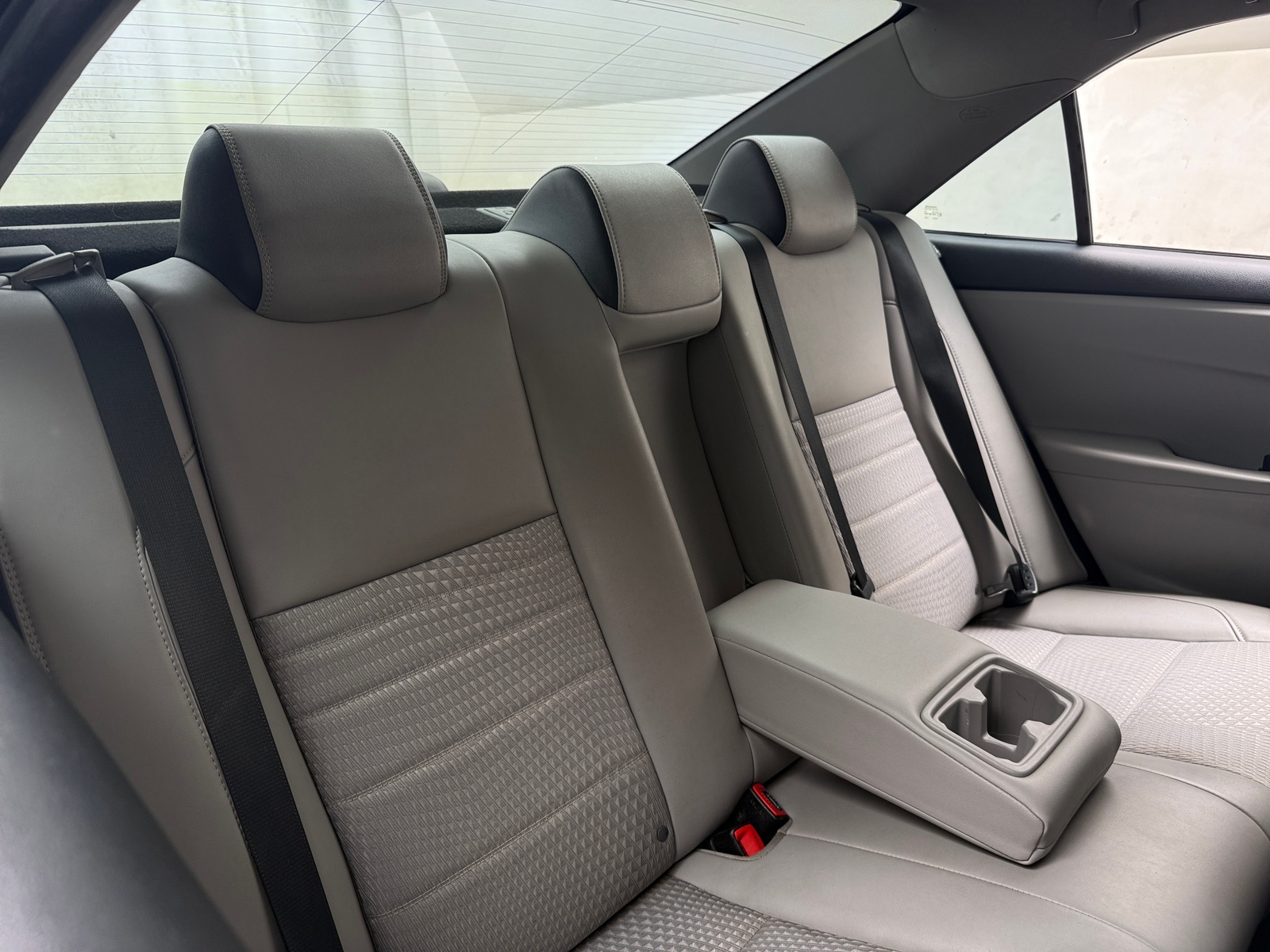 Thumbnail: 2015 Toyota Camry - 6