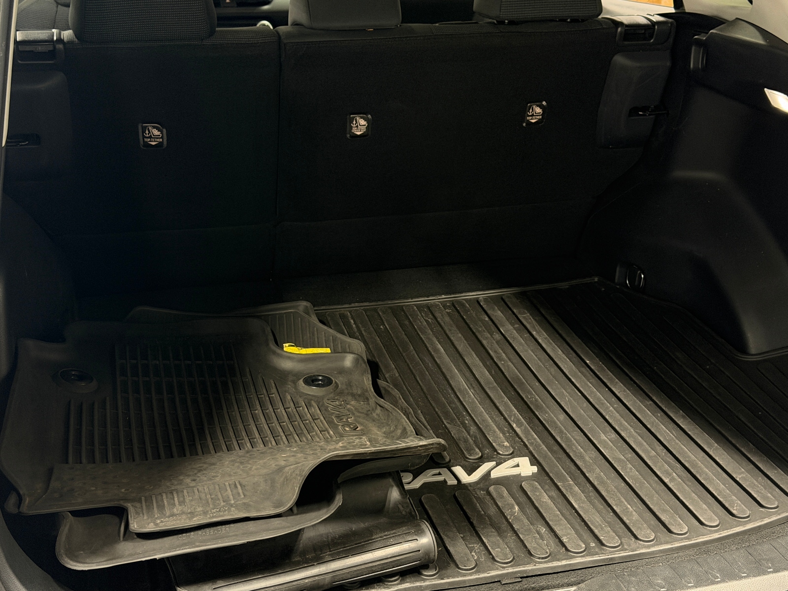 Thumbnail: 2024 Toyota RAV4 - 7