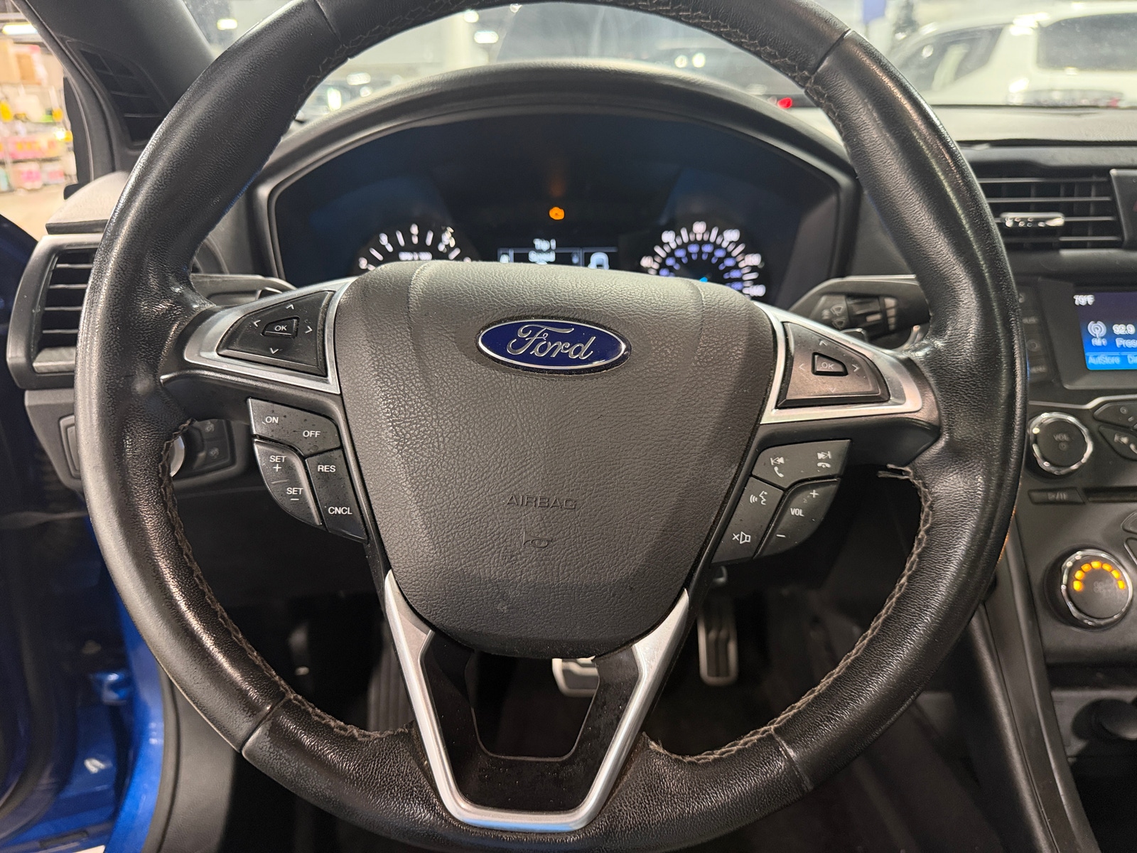Thumbnail: 2017 Ford Fusion - 4