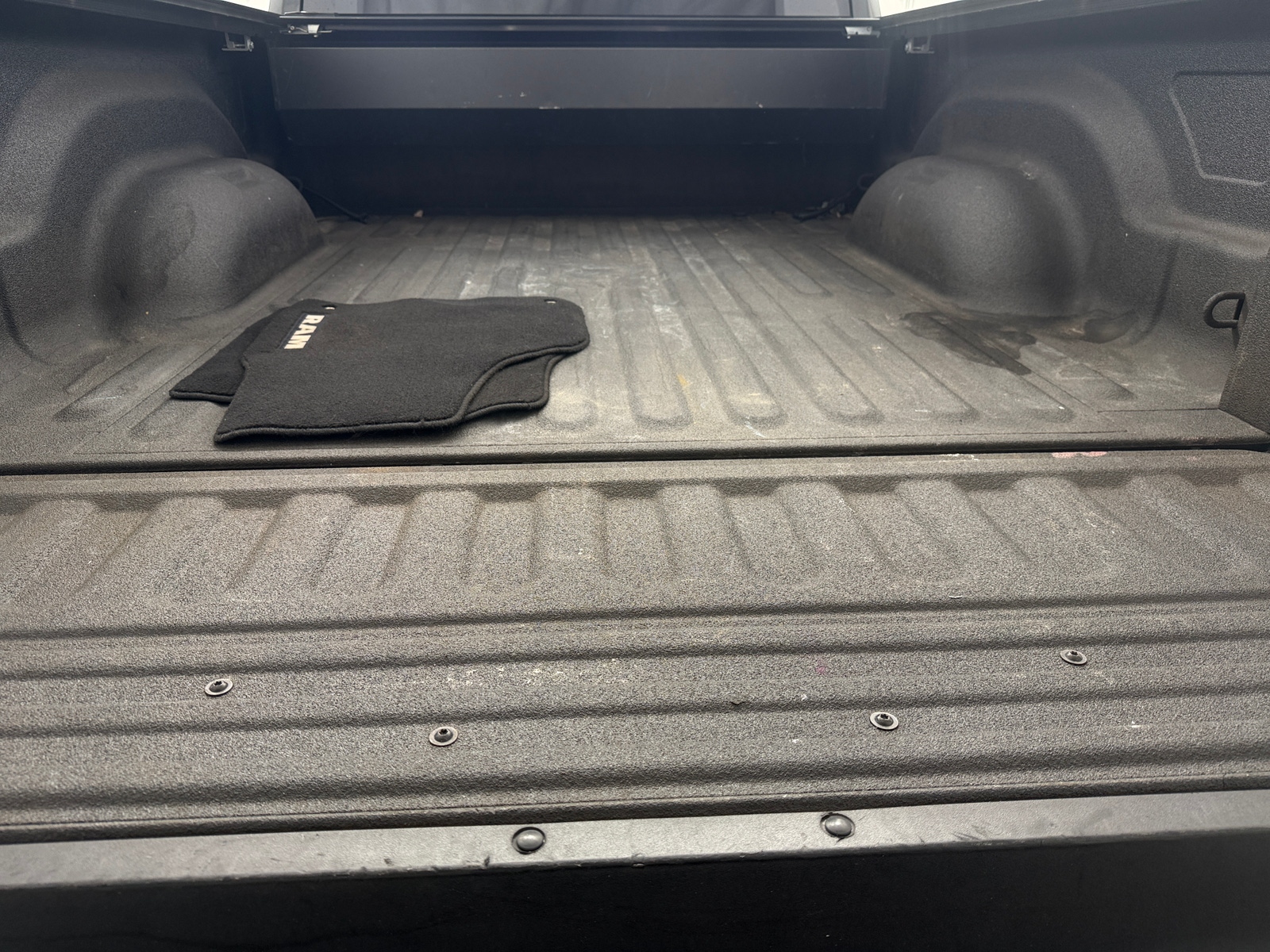 Thumbnail: 2019 RAM 1500 Classic - 7