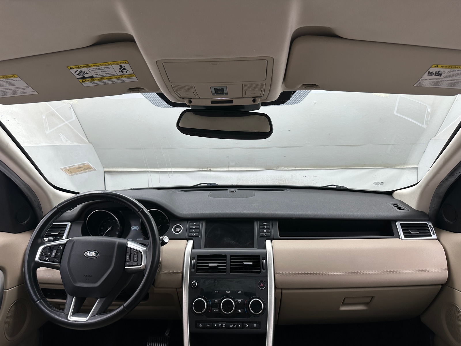 Thumbnail: 2018 Land Rover Discovery Sport - 2