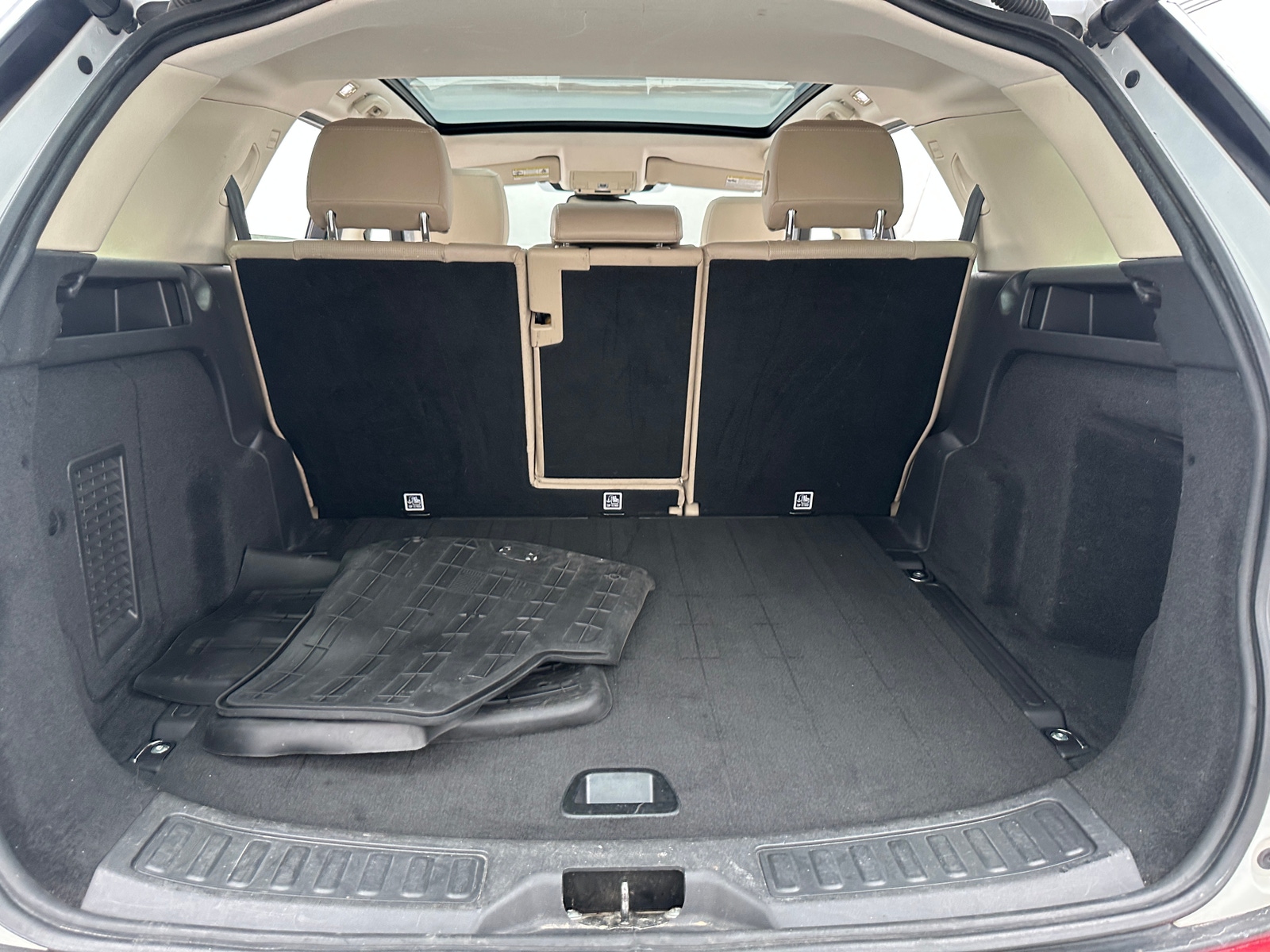 Thumbnail: 2018 Land Rover Discovery Sport - 6