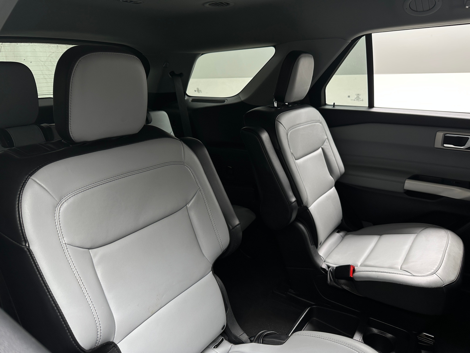 Thumbnail: 2021 Ford Explorer - 5